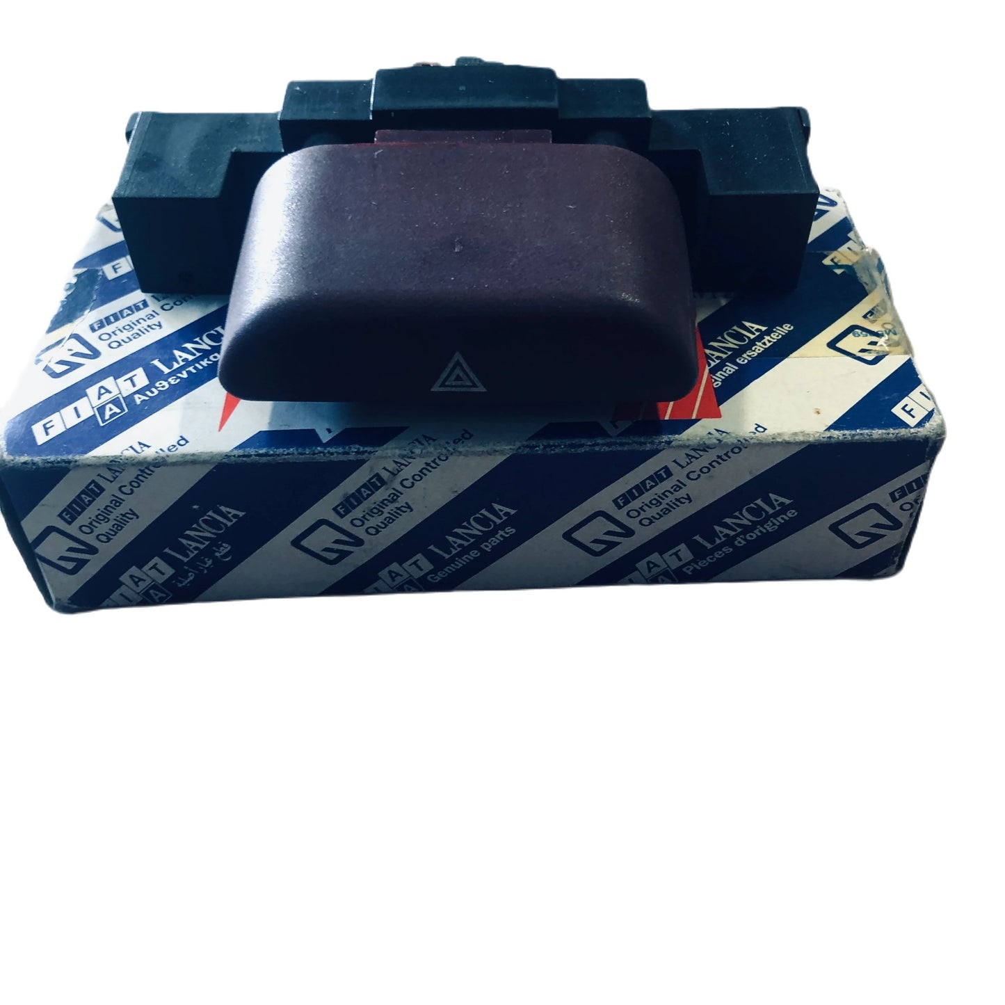 Lancia Delta Dedra Interruttore 4 Frecce Emergenza Nuovo Originale 717749010 - Raggi's Collectibles' Automotive Art