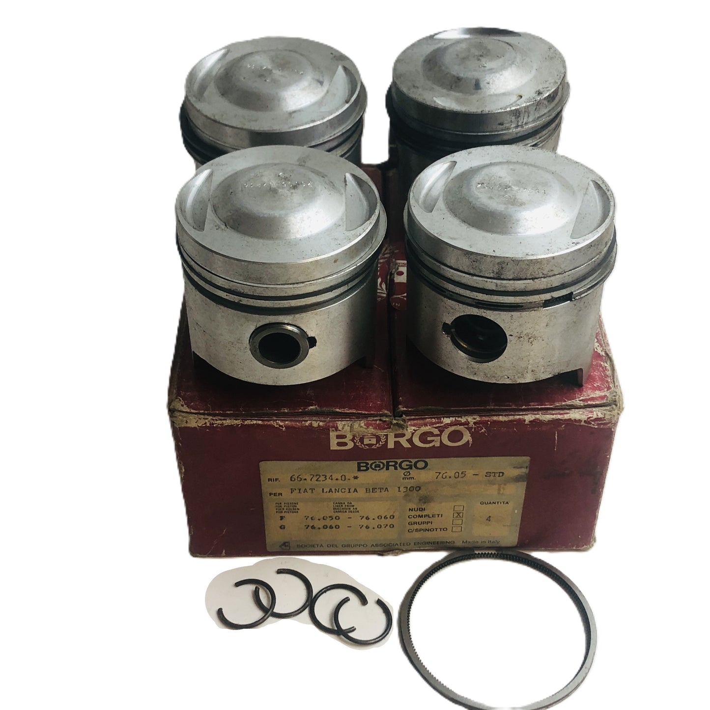 Lancia Beta 1300 4 Pistoni Borgo Standard Diametro 76,50 Completi di Fasce e Perni 6672340 - Raggi's Collectibles' Automotive Art