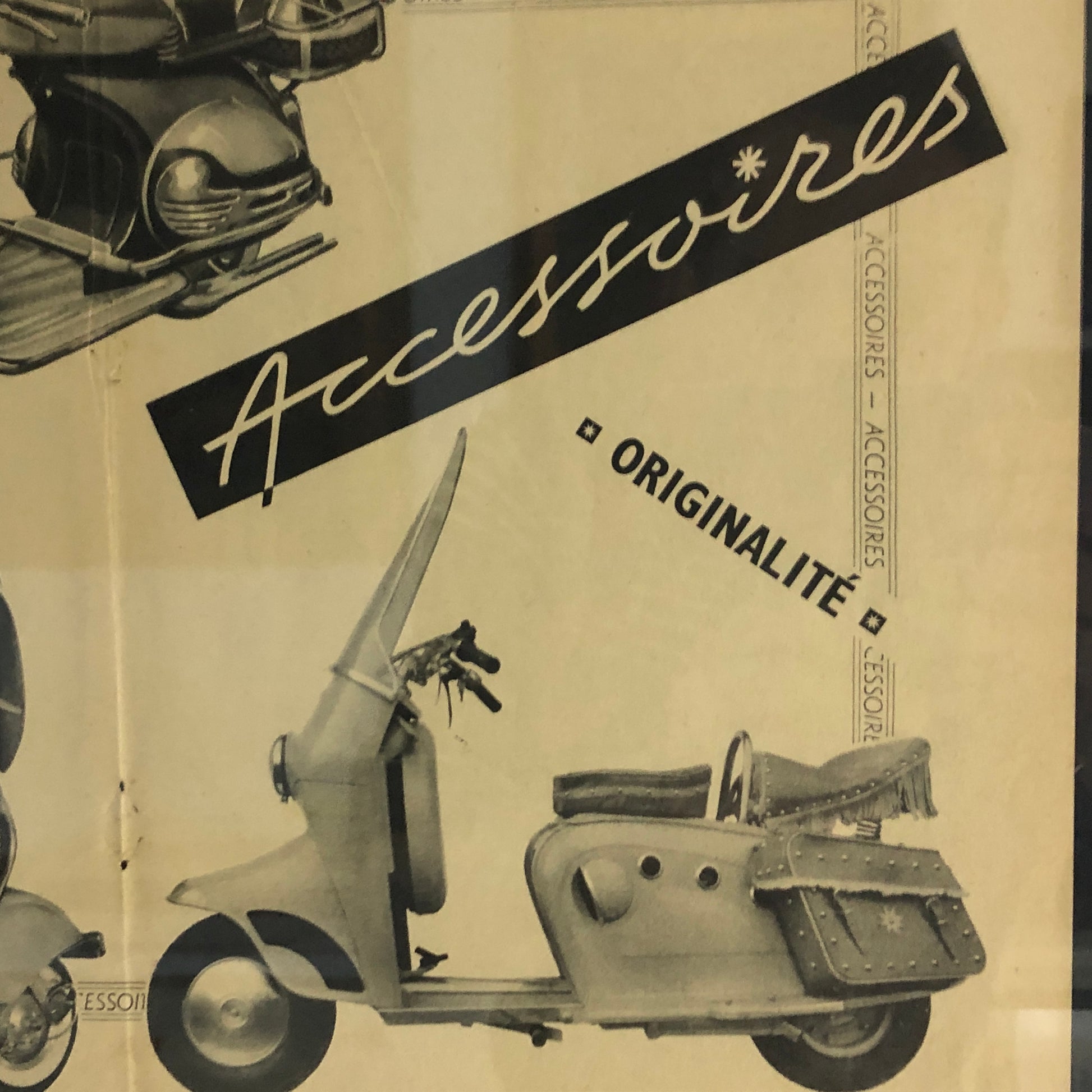 Piaggio, Pubblicità Anno 1954 per Accessori Vespa con Didascalia in Francese - Raggi's Collectibles' Automotive Art