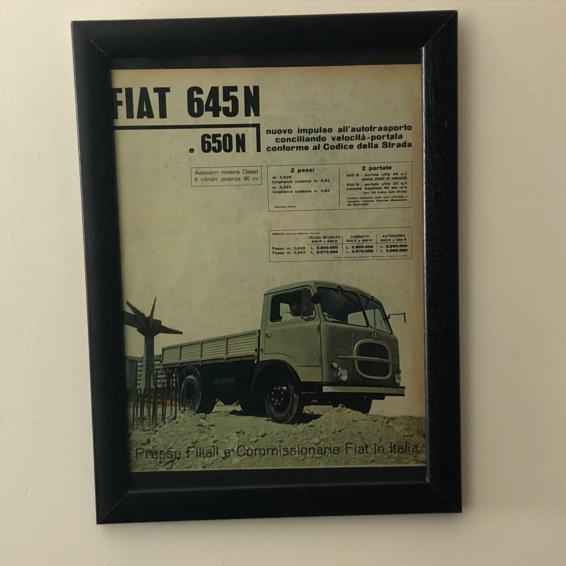 FIAT, Pubblicità Anno 1960 FIAT 645 N e 650 N con Didascalia in Italiano - Raggi's Collectibles' Automotive Art