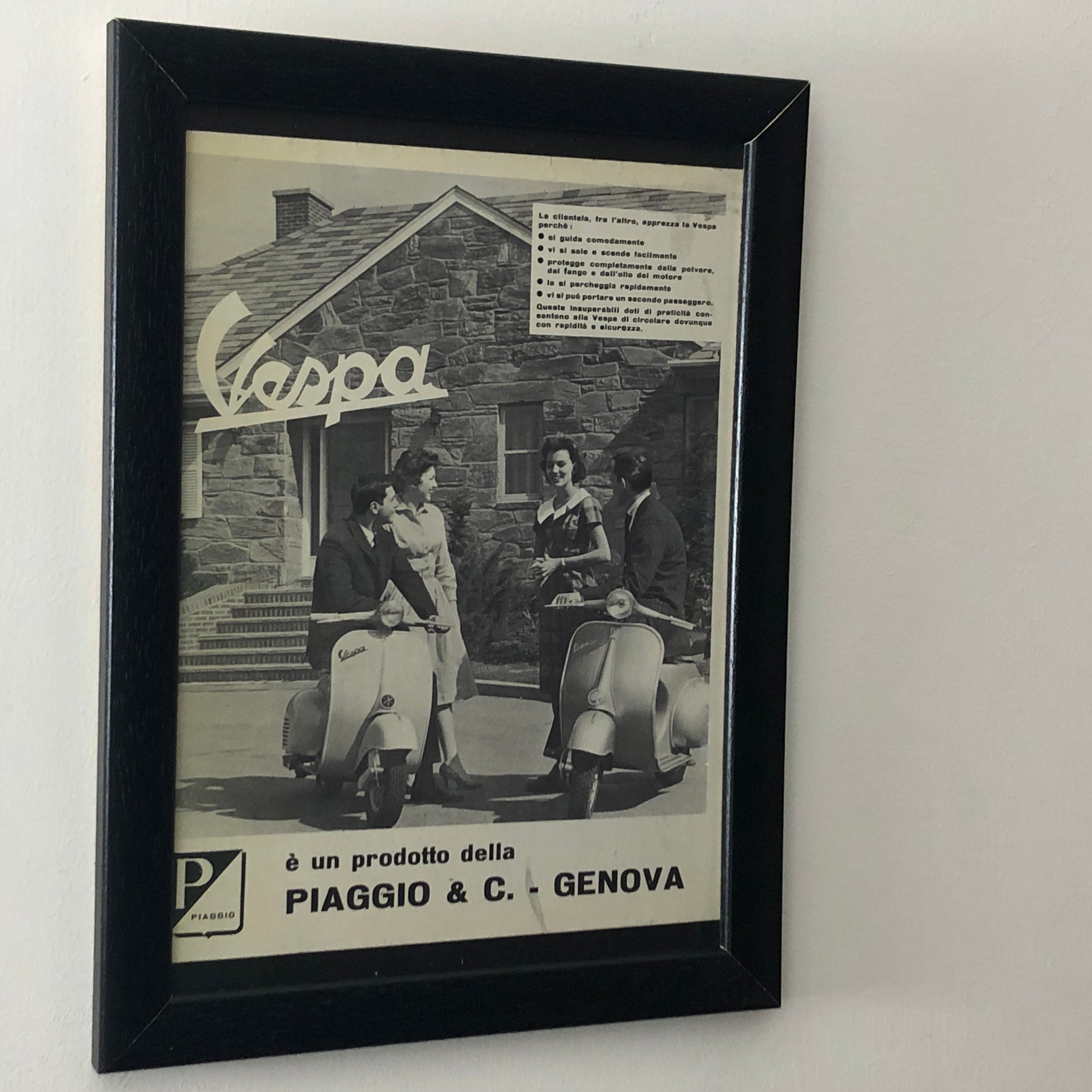 Piaggio, Pubblicità Anno 1960 Piaggio Vespa con Didascalia in Italiano - Raggi's Collectibles' Automotive Art