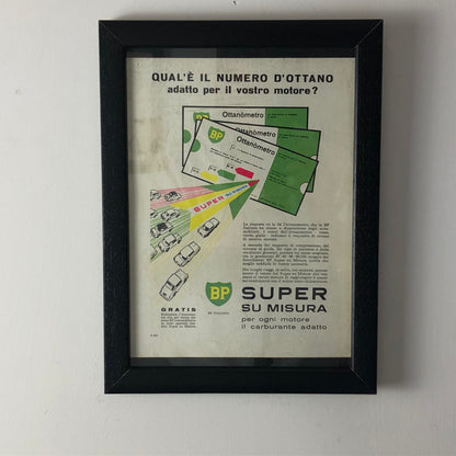 BP, Pubblicità Anno 1960 BP Super su Misura con Didascalia in Italiano - Raggi's Collectibles' Automotive Art