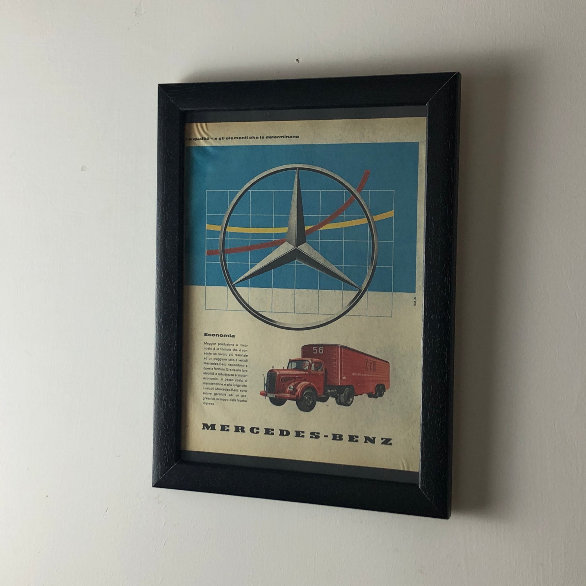 Mercedes-Benz, Pubblicità Anno 1960 Economia Mercedes-Benz Truck con Didascalia in Italiano - Raggi's Collectibles' Automotive Art