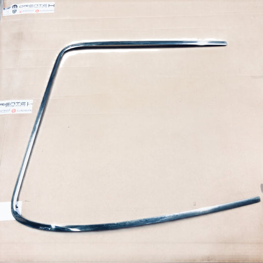 Lancia Beta Sedan External Right Windshield Seal Frame New Original 82349194