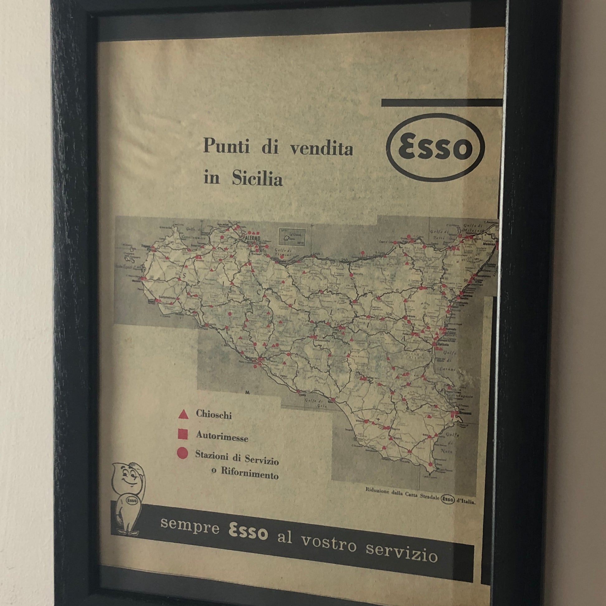 Esso, Pubblicità Anno 1960 Punti Vendita - Stazioni di Servizio Esso in Sicilia - Raggi's Collectibles' Automotive Art