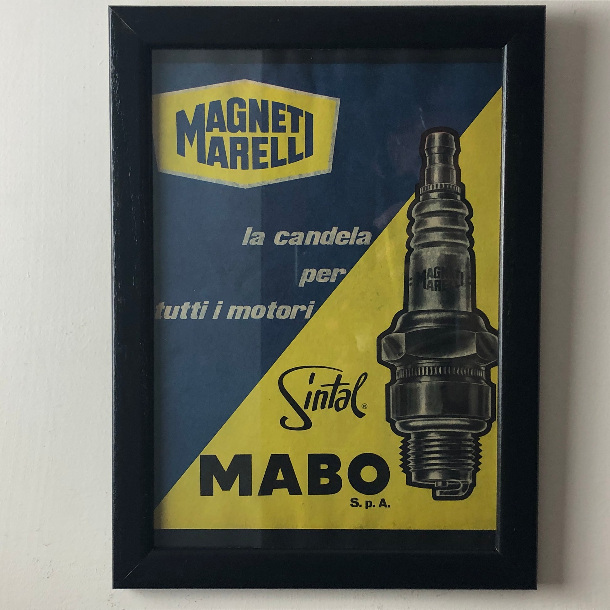 Magneti Marelli, Pubblicità Anno 1960 Candele Magneti Marelli Sintal Disegnata da Amleto Dalla Costa - Raggi's Collectibles' Automotive Art