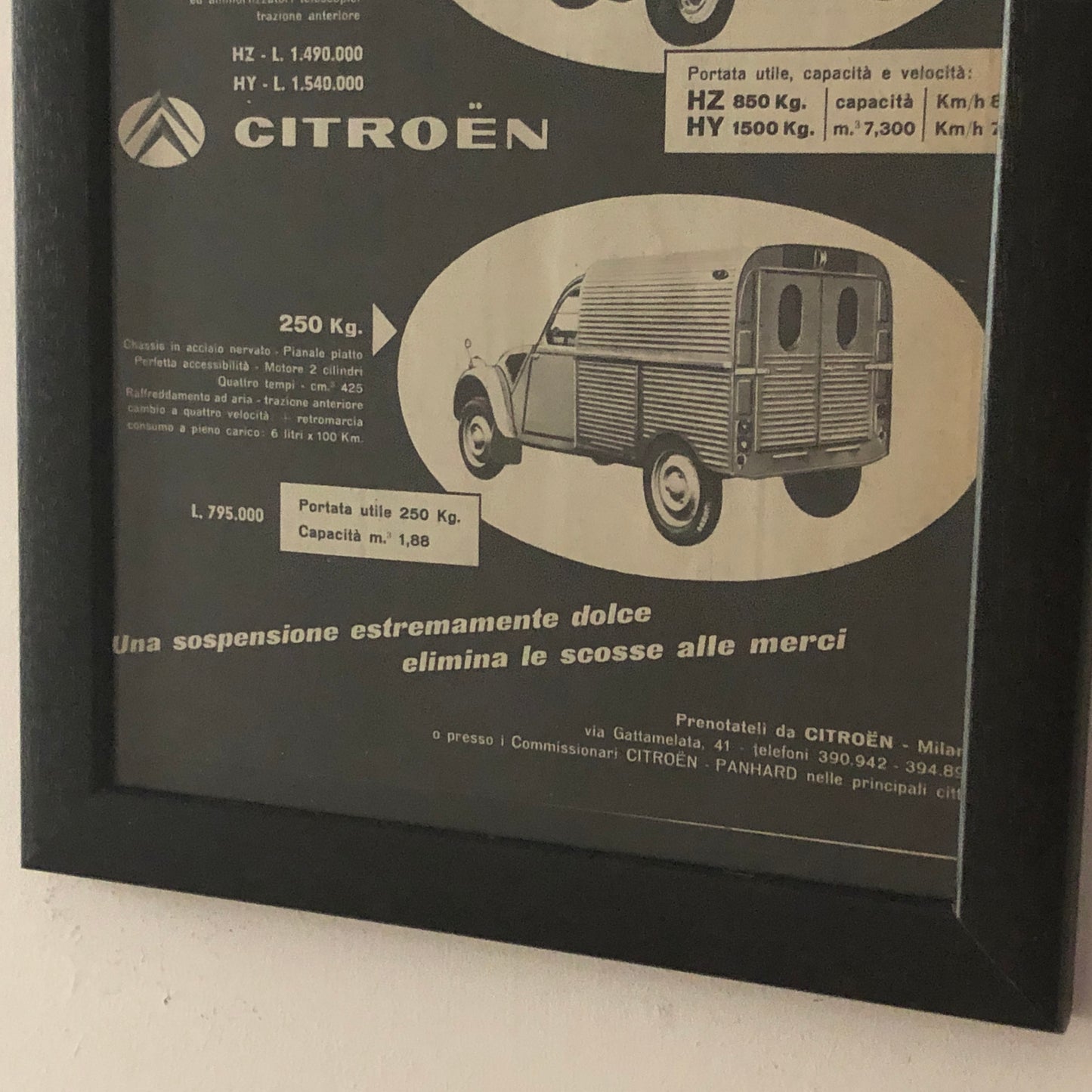 Citroën, Advertisement Year 1959 Citroën Commercial Vehicles with Caption in Italian