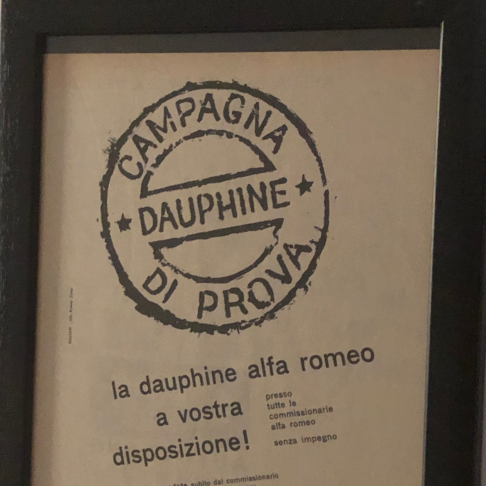 Alfa Romeo Pubblicità Anno 1960 Campagna di Prova Alfa Romeo Dauphine - Raggi's Collectibles' Automotive Art