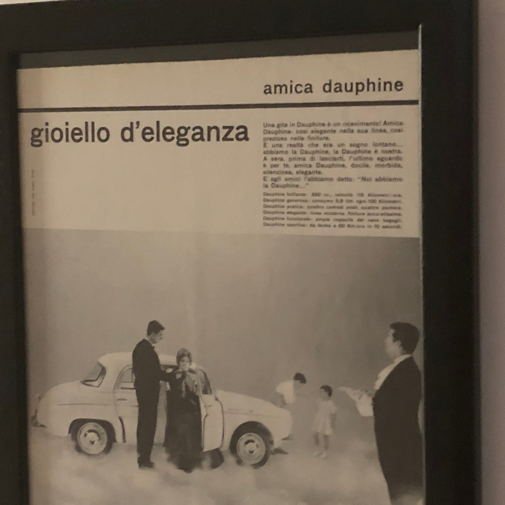 Alfa Romeo Pubblicità Anno 1960 Alfa Romeo Dauphine Gioiello di Eleganza - Raggi's Collectibles' Automotive Art