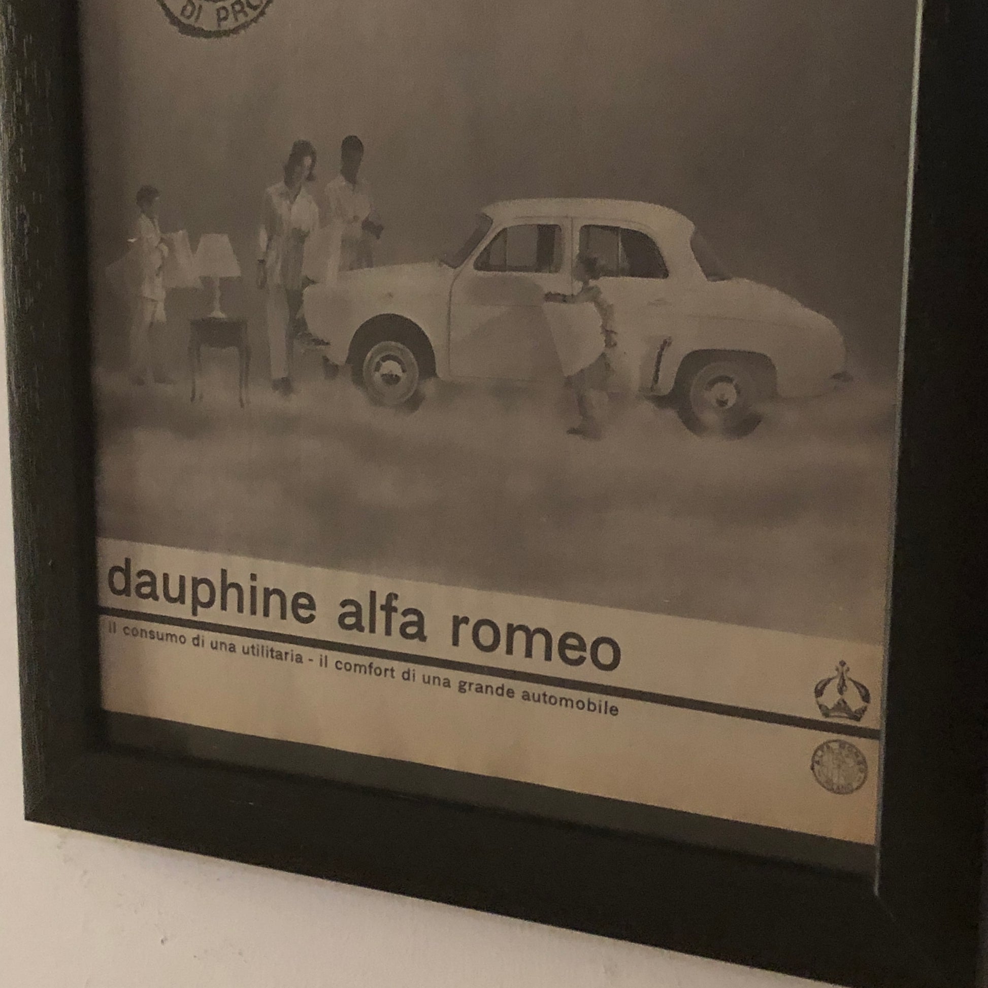 Alfa Romeo, Pubblicità Anno 1960 Alfa Romeo Dauphine Angolo di Comfort - Raggi's Collectibles' Automotive Art