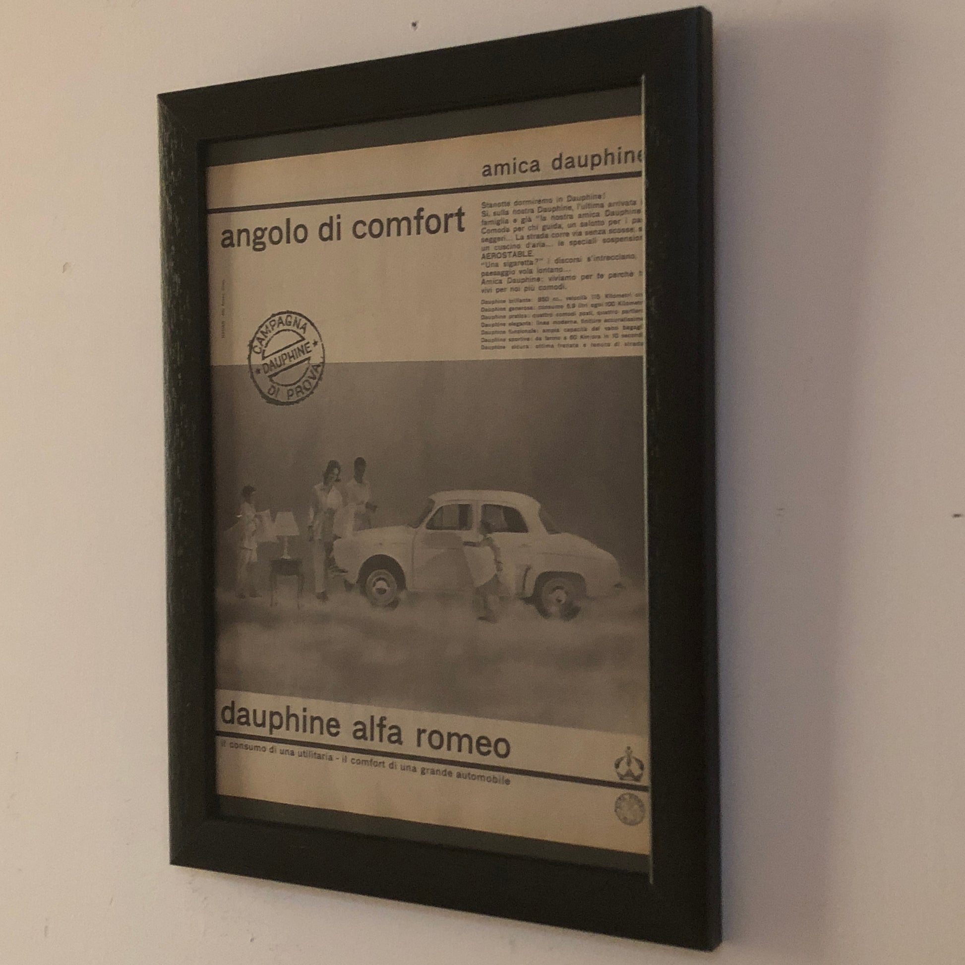 Alfa Romeo, Pubblicità Anno 1960 Alfa Romeo Dauphine Angolo di Comfort - Raggi's Collectibles' Automotive Art