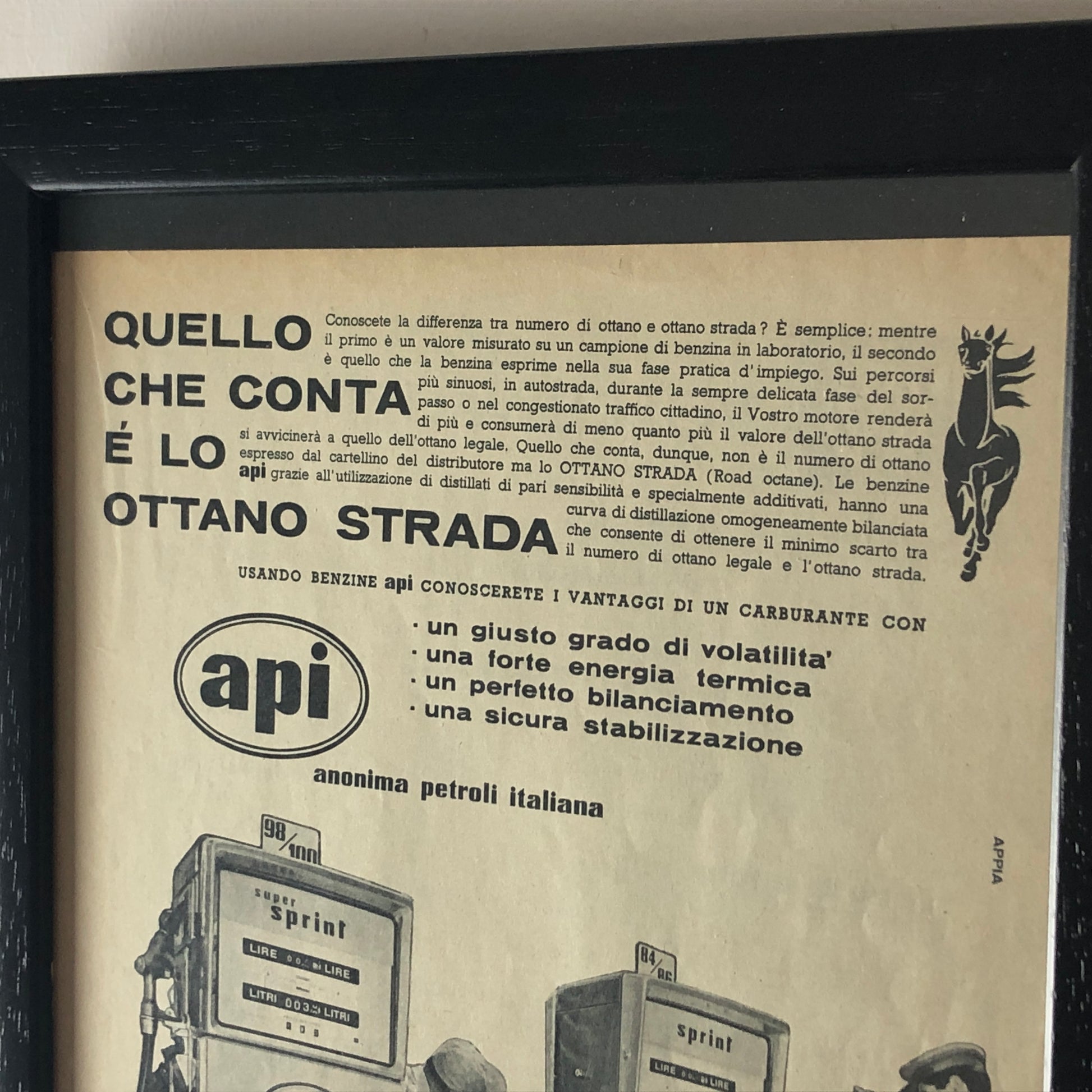 API, Pubblicità Anno 1960 Quello che Conta è lo Ottona Strada, Benzine Anonima Petroli Italiana - Raggi's Collectibles' Automotive Art