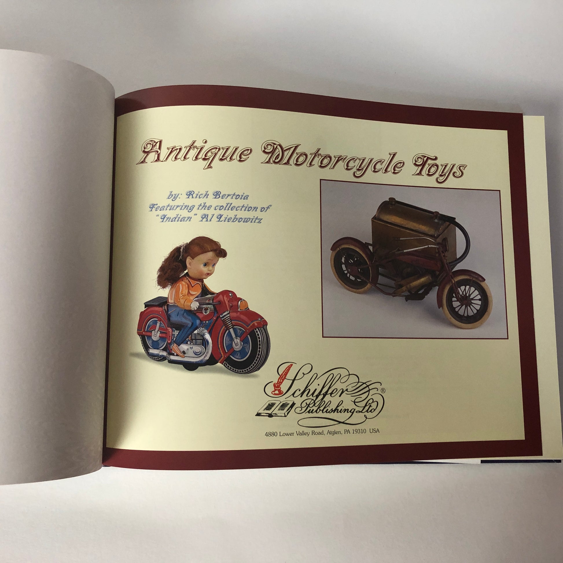 Libro Antique Motorcycle Toys by Rich Bertoia ISBN 0764308629 - Raggi's Collectibles' Automotive Art