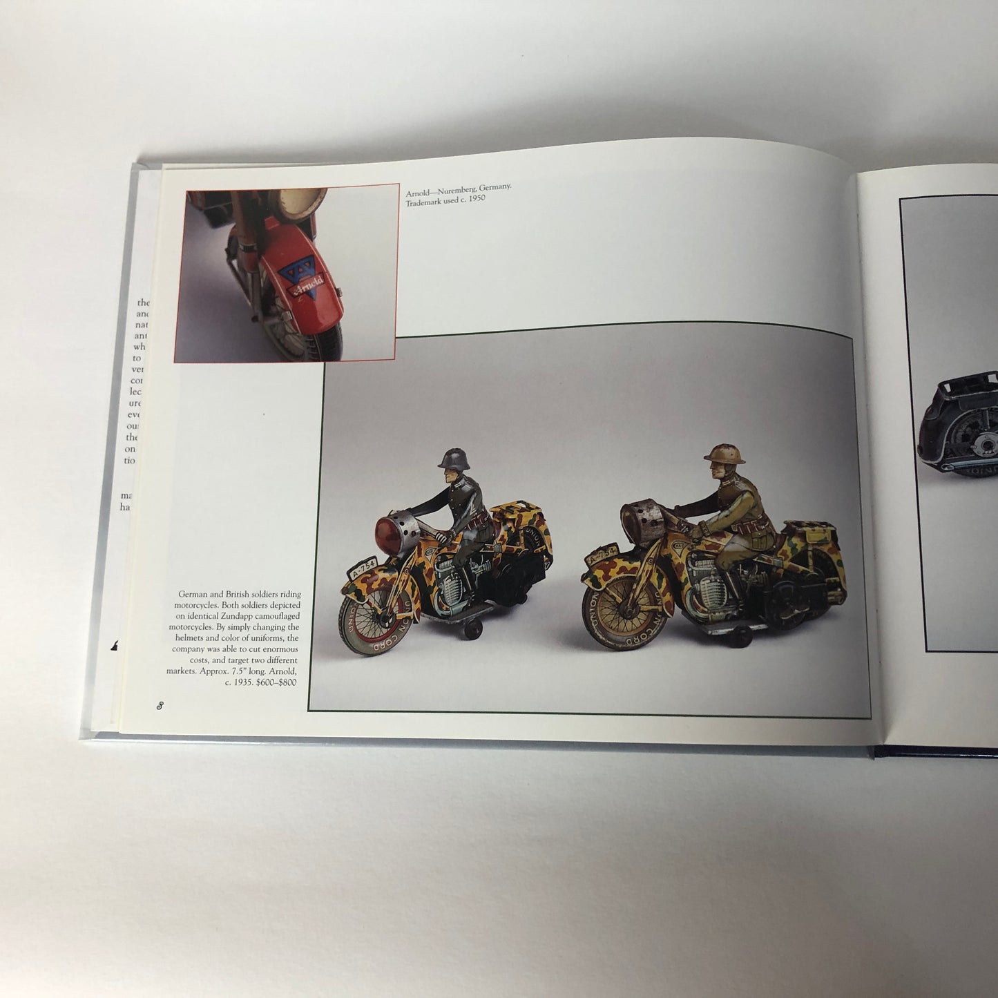 Libro Antique Motorcycle Toys by Rich Bertoia ISBN 0764308629 - Raggi's Collectibles' Automotive Art