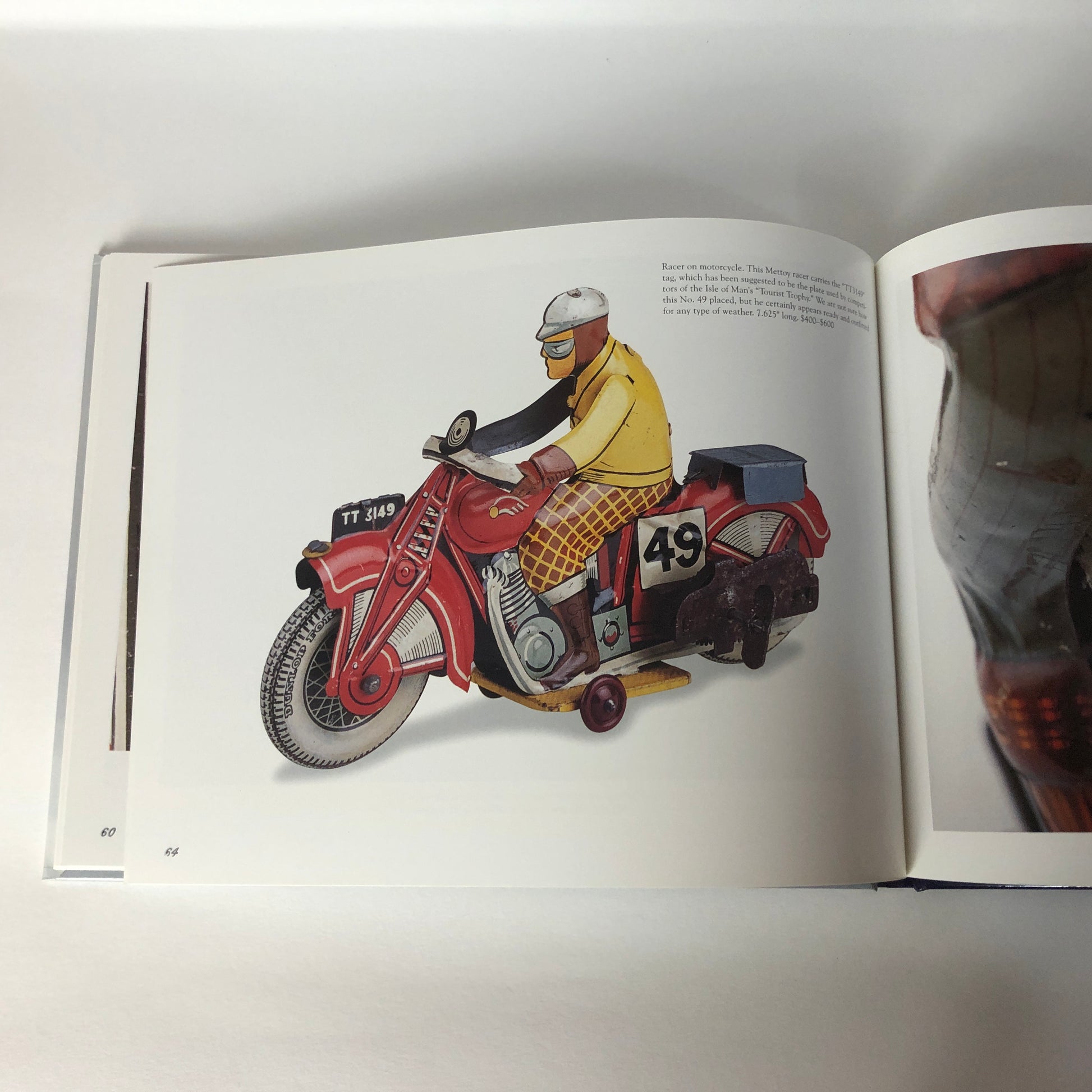 Libro Antique Motorcycle Toys by Rich Bertoia ISBN 0764308629 - Raggi's Collectibles' Automotive Art