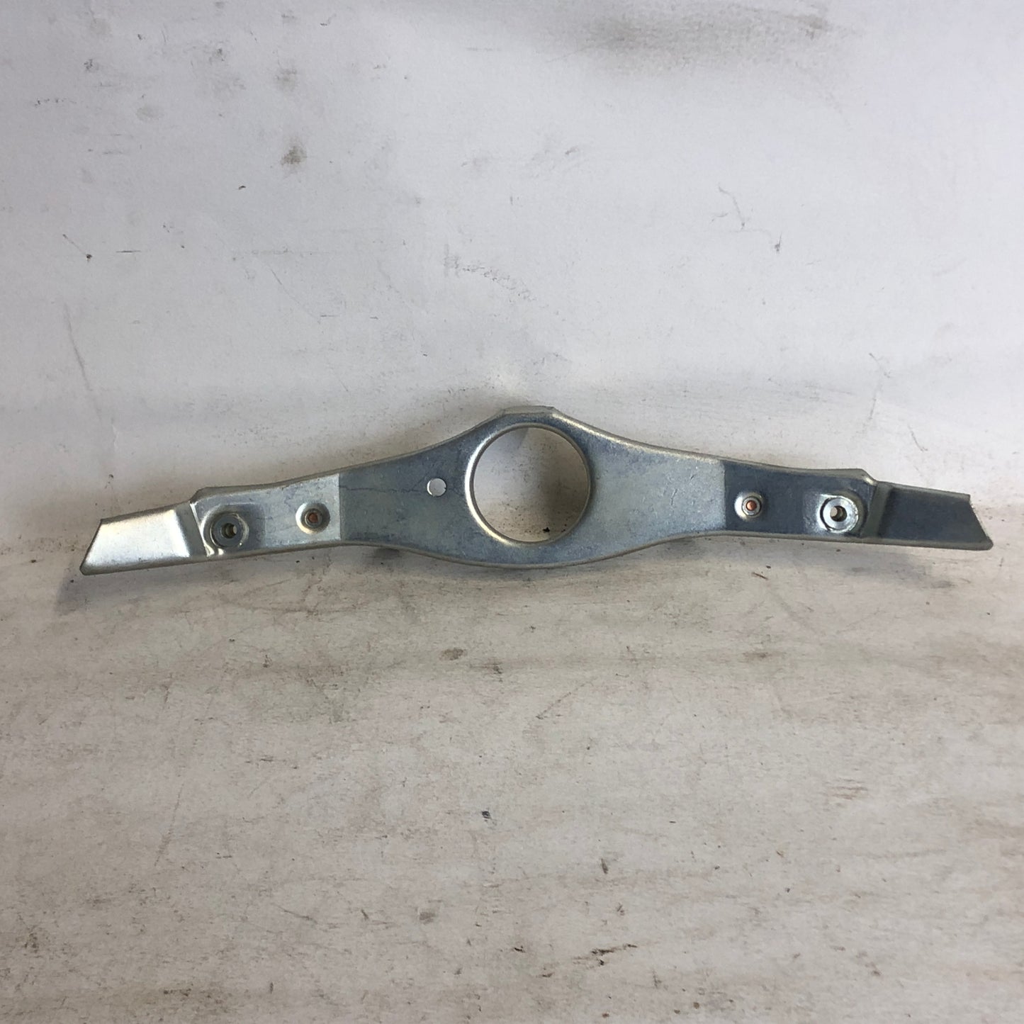 Lancia Beta Berlina e HPE Pulsante Avvisatore Acustico Clacson Nuovo Originale 82294585