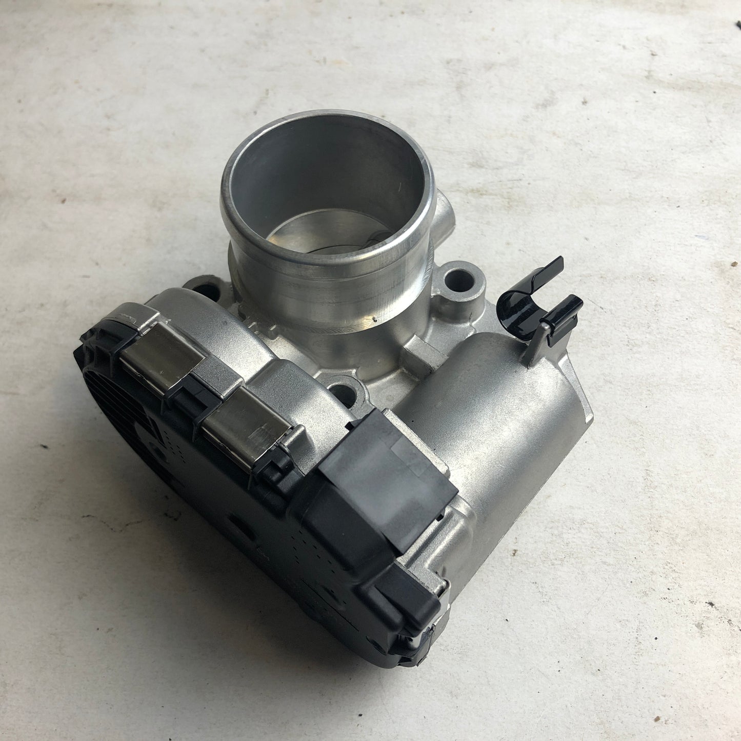 Lancia Y and Ypsilon Reconditioned Throttle Body New Original 71787529 71788070