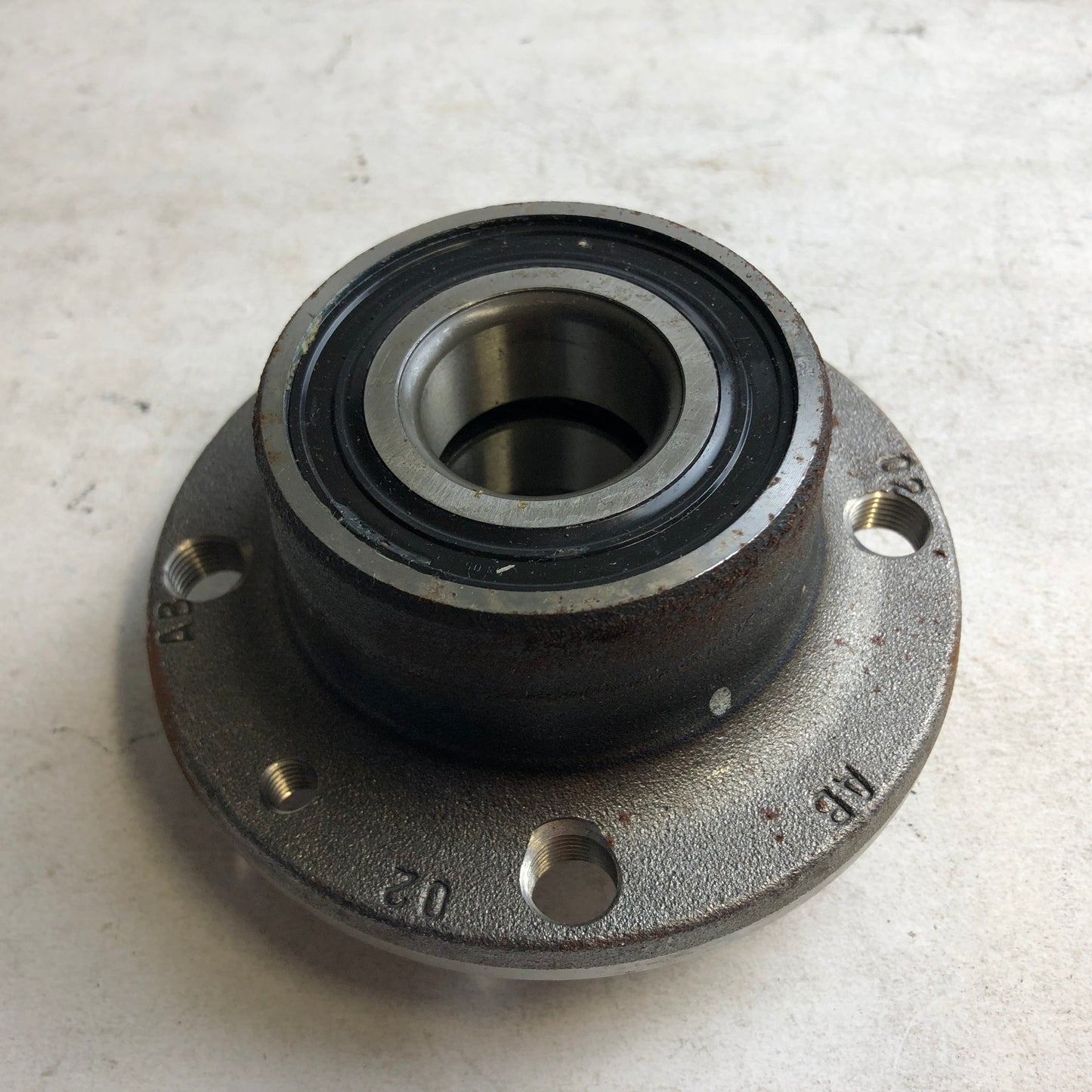 Lancia Delta Dedra and Y Rear Hub New Original 51754192 46453887