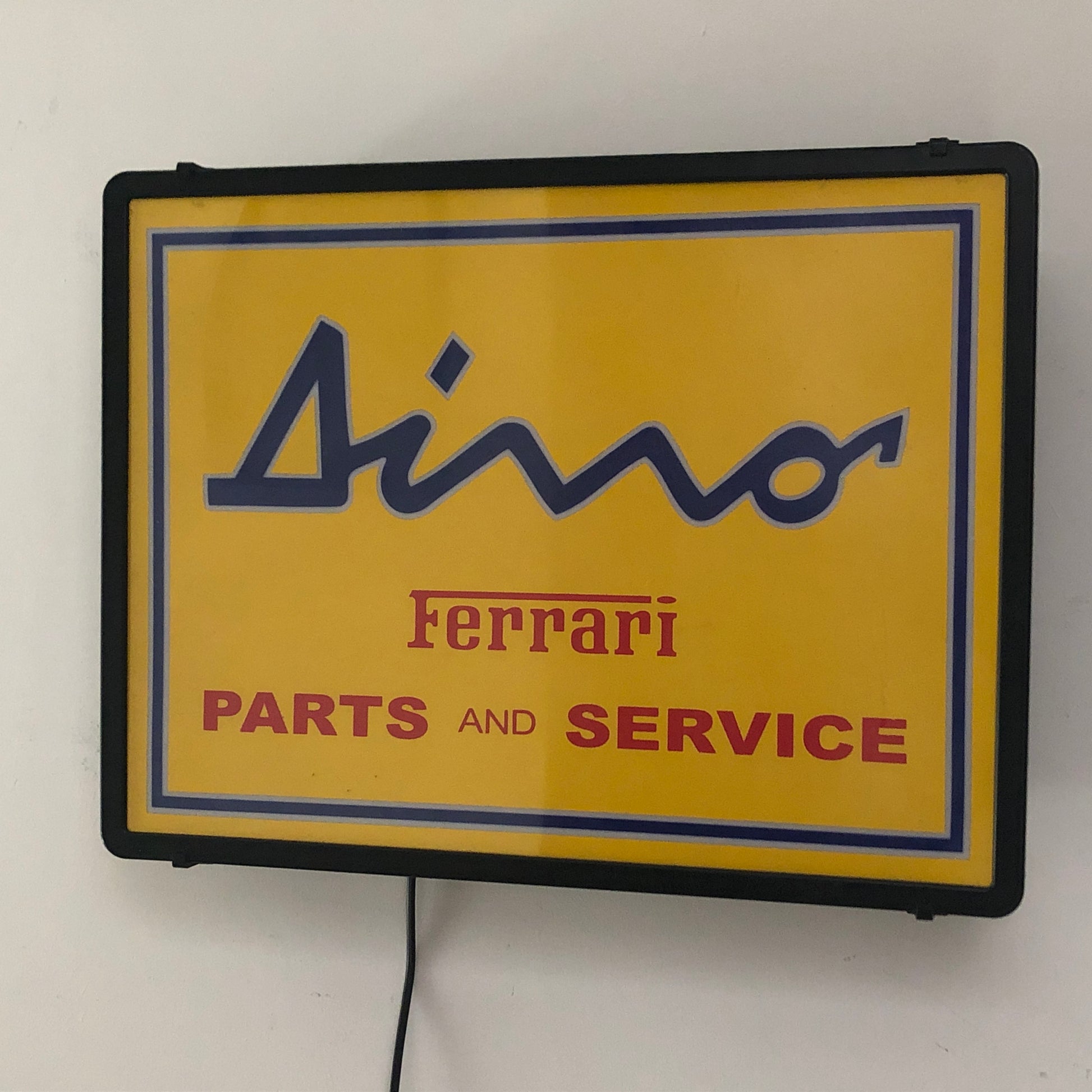 Ferrari, Insegna Luminosa Vintage Dino Ferrari Parts and Service Originale Anni '70 - Raggi's Collectibles' Automotive Art