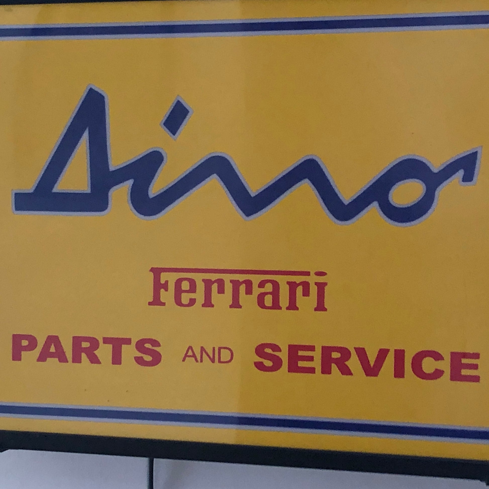 Ferrari, Insegna Luminosa Vintage Dino Ferrari Parts and Service Originale Anni '70 - Raggi's Collectibles' Automotive Art