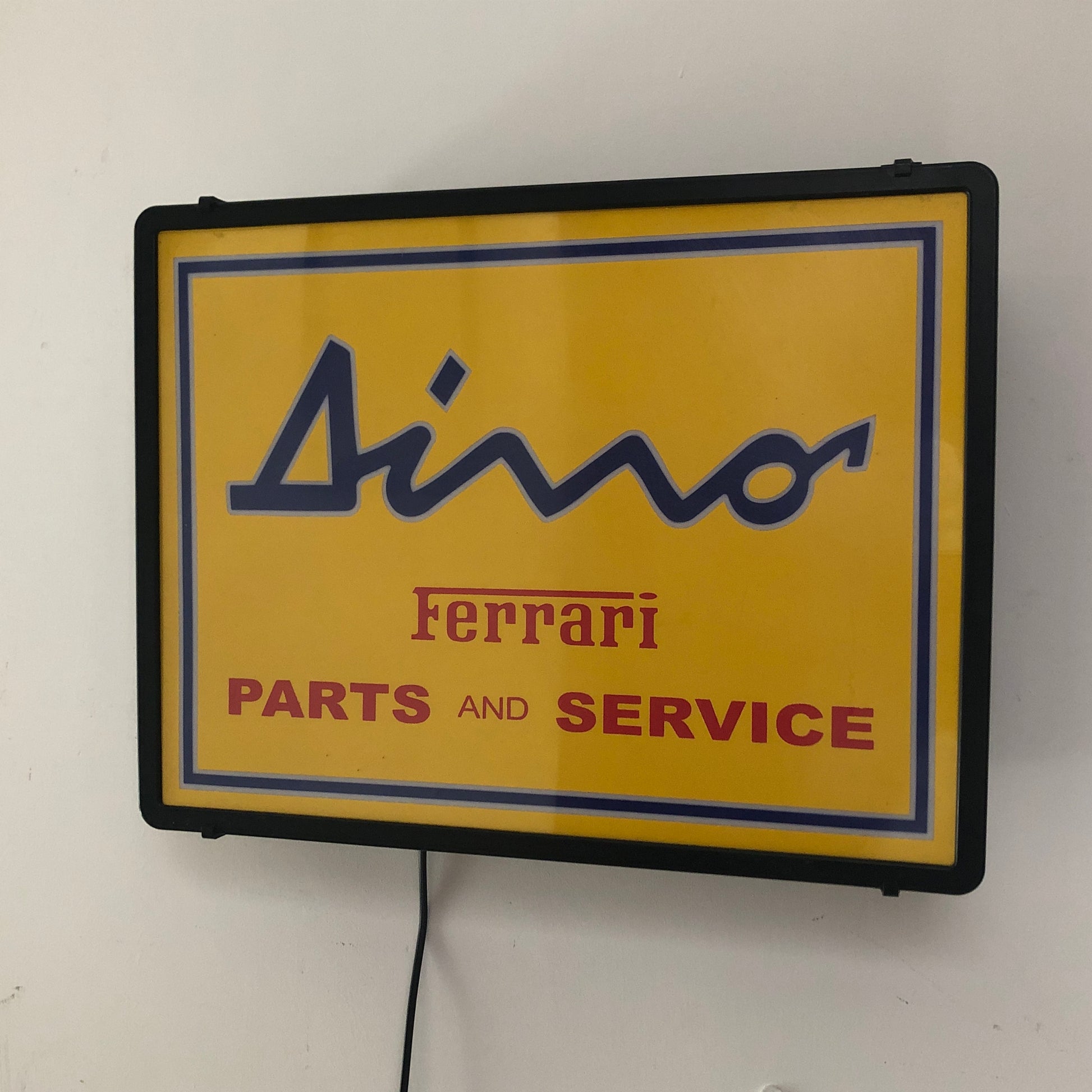 Ferrari, Insegna Luminosa Vintage Dino Ferrari Parts and Service Originale Anni '70 - Raggi's Collectibles' Automotive Art