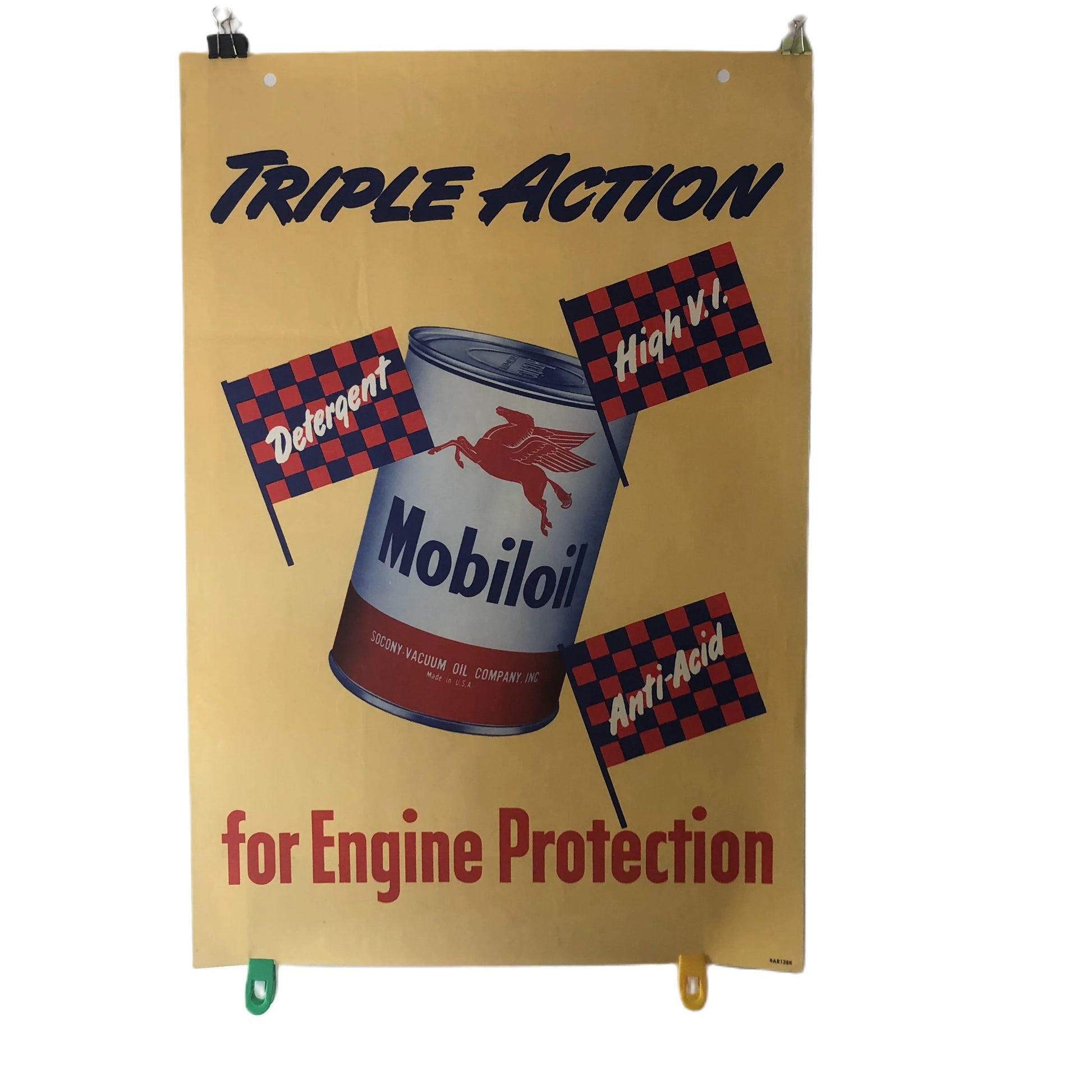 Mobiloil, Poster Vintage Litografato Mobiloil Triple Action for Engine Protection, Anni '50 - Raggi's Collectibles' Automotive Art