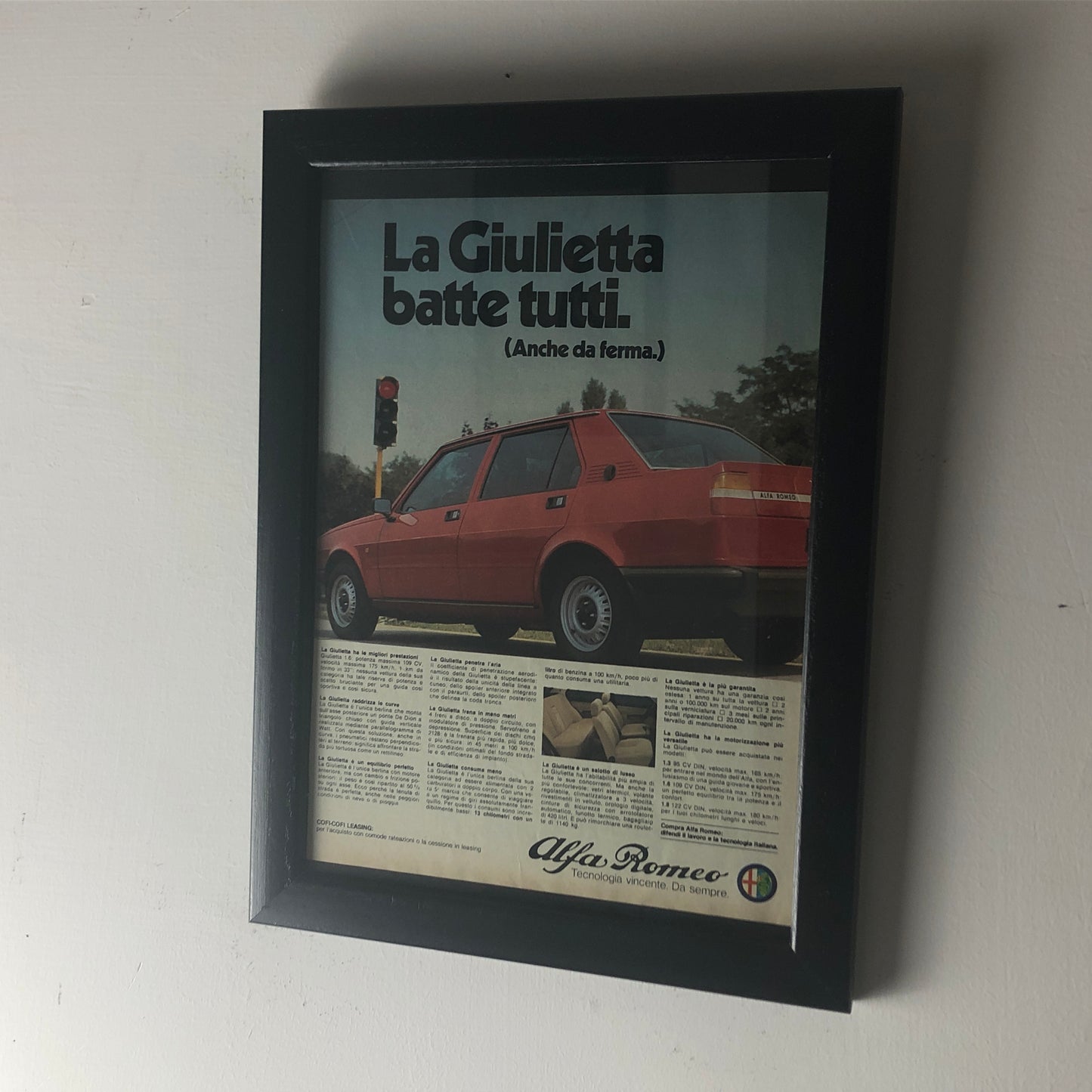 Alfa Romeo, Pubblicità Anno 1981 la Giulietta Batte Tutti Anche da Ferma