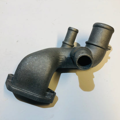 Lancia K 2000 IE e 2400 IE Raccordo Entrata Acqua Pompa Acqua Nuovo Originale 7778042