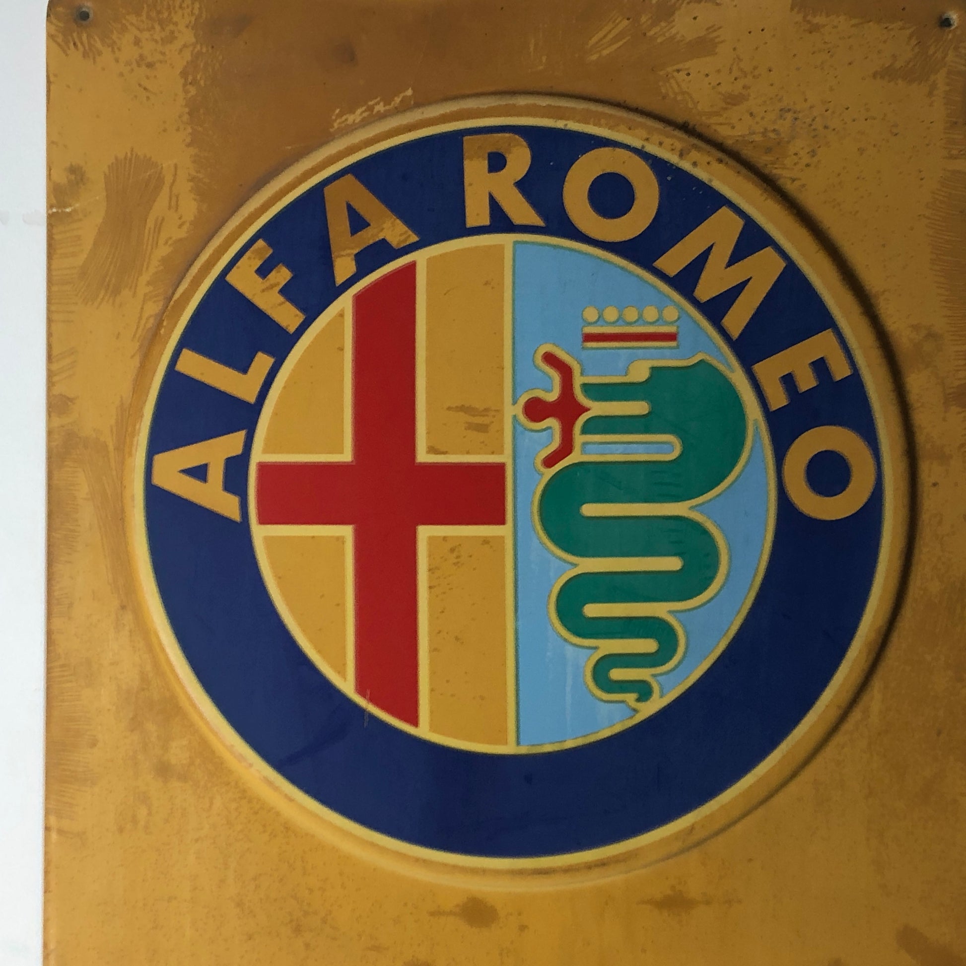 Alfa Romeo, Insegna Originale in Plastica Alfa Romeo Officina Anni '70 Prodotta dalla IRAM - Raggi's Collectibles' Automotive Art