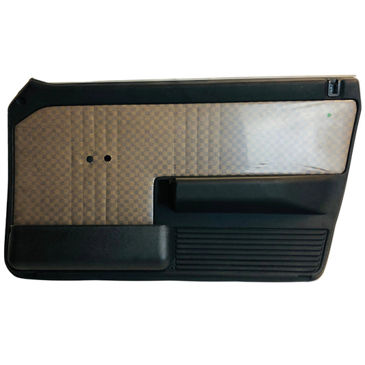 Lancia Delta LX Pannello Portiera Anteriore Destra Nuovo Originale 82410705 - Raggi's Automobilia e Ricambi Auto
