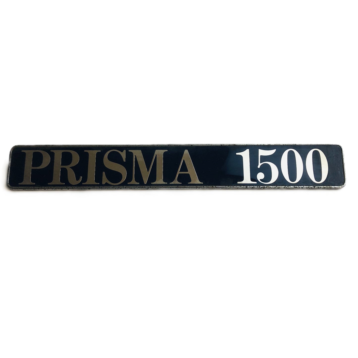 Lancia Prisma Scritta Stemma Logo Sigla Prisma 1500 Nuovo Originale 82400066 - Raggi's Collectibles' Automotive Art