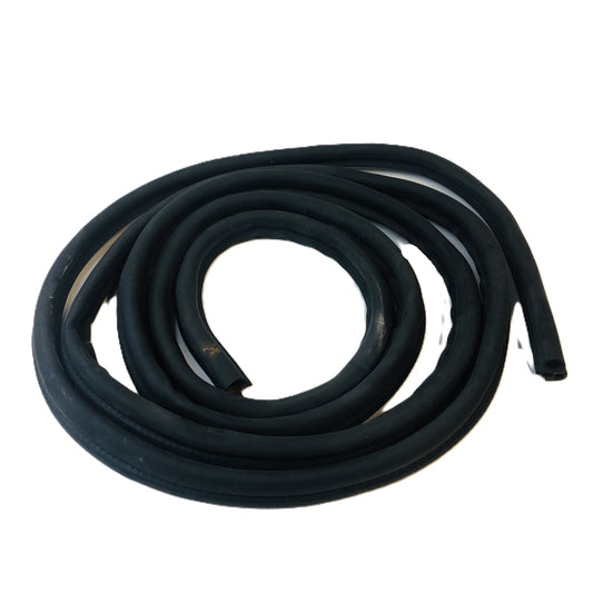 Lancia Beta Berlina Guarnizione Giroporta Posteriore Nera Nuova Originale 82329132 - Raggi's Collectibles' Automotive Art