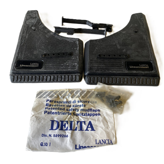 Lancia Delta Paraspruzzi Anteriori Lineaccessori Nuovi Originali 5899266 - Raggi's Collectibles' Automotive Art
