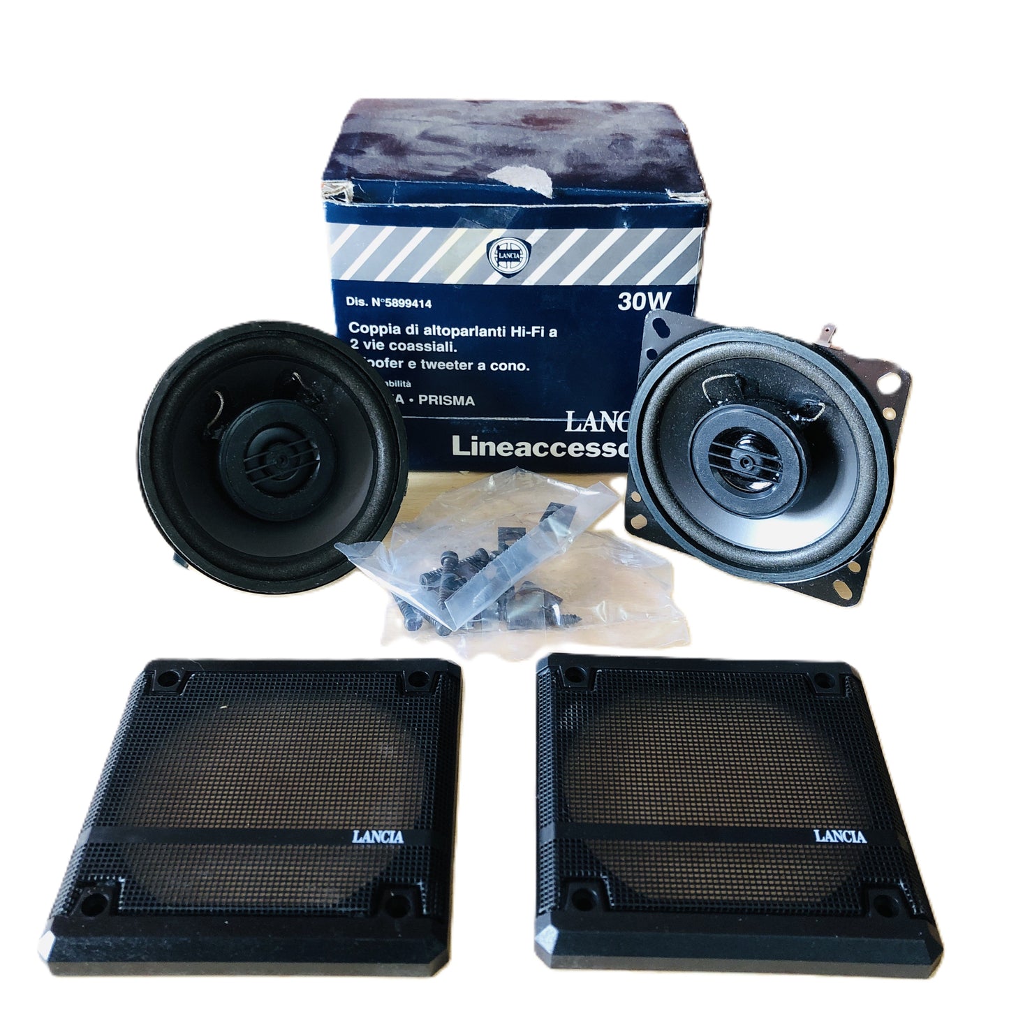 Lancia Delta e Prisma Coppia Altoparlanti Casse Autoradio 30W a 2 Vie Coassiali Nuovo Originale Lineaccessori 5899414 - Raggi's Collectibles' Automotive Art