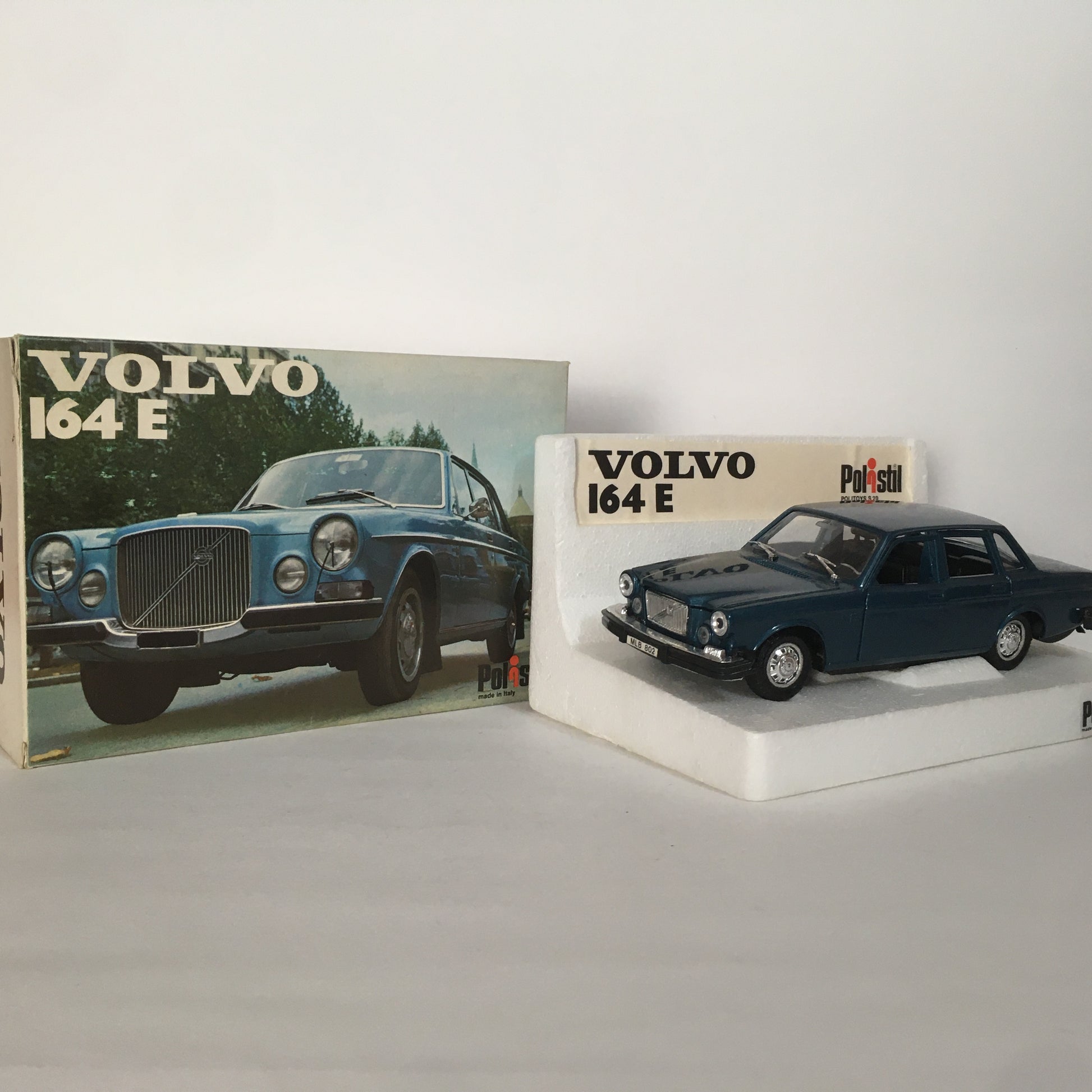 Volvo, Modellino in Metallo Pressofuso Polistil - Politoys S 20 anno 1974 - Volvo 164 E - 6 aperture, scala 1:25 Anni '70 - Raggi's Collectibles' Automotive Art