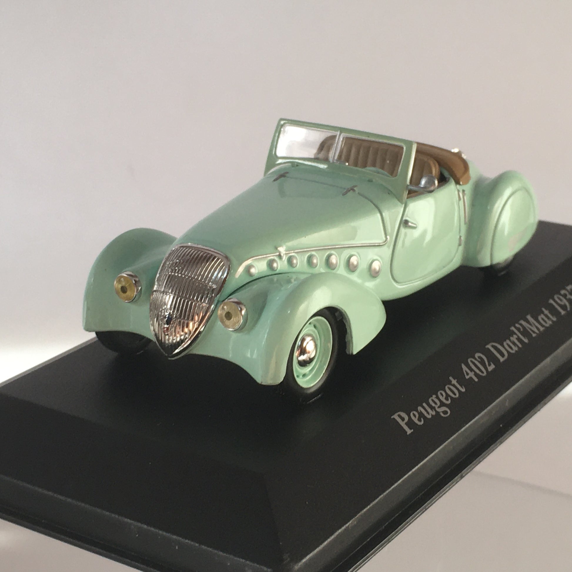 Altaya, Modellini in Metallo Pressofuso Peugeot 402 - Talbot Lago T1150SS - Voisin C28 Ambassador Scala 1:43 - Raggi's Collectibles' Automotive Art