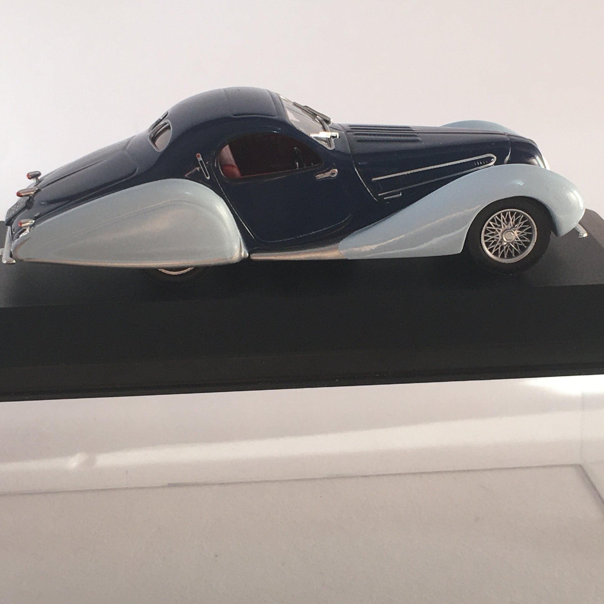 Altaya, Modellini in Metallo Pressofuso Peugeot 402 - Talbot Lago T1150SS - Voisin C28 Ambassador Scala 1:43 - Raggi's Collectibles' Automotive Art