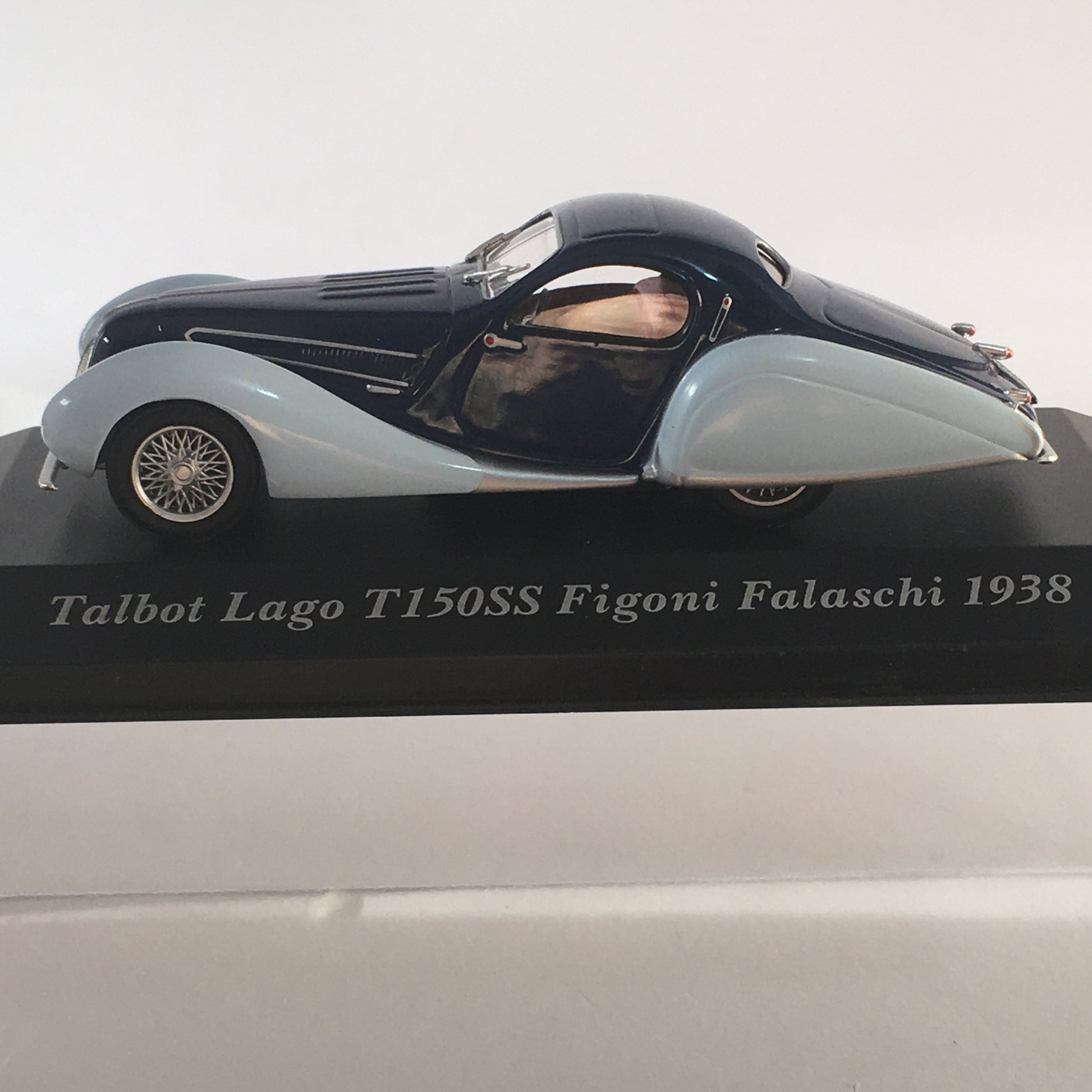 Altaya, Modellini in Metallo Pressofuso Peugeot 402 - Talbot Lago T1150SS - Voisin C28 Ambassador Scala 1:43 - Raggi's Collectibles' Automotive Art