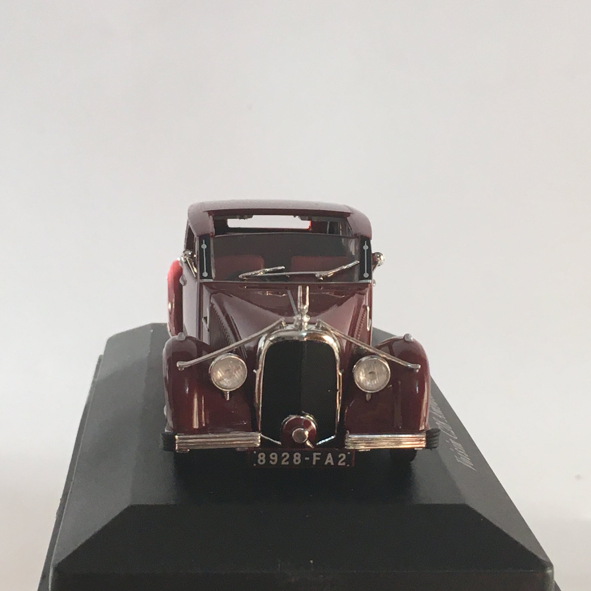 Altaya, Modellini in Metallo Pressofuso Peugeot 402 - Talbot Lago T1150SS - Voisin C28 Ambassador Scala 1:43 - Raggi's Collectibles' Automotive Art