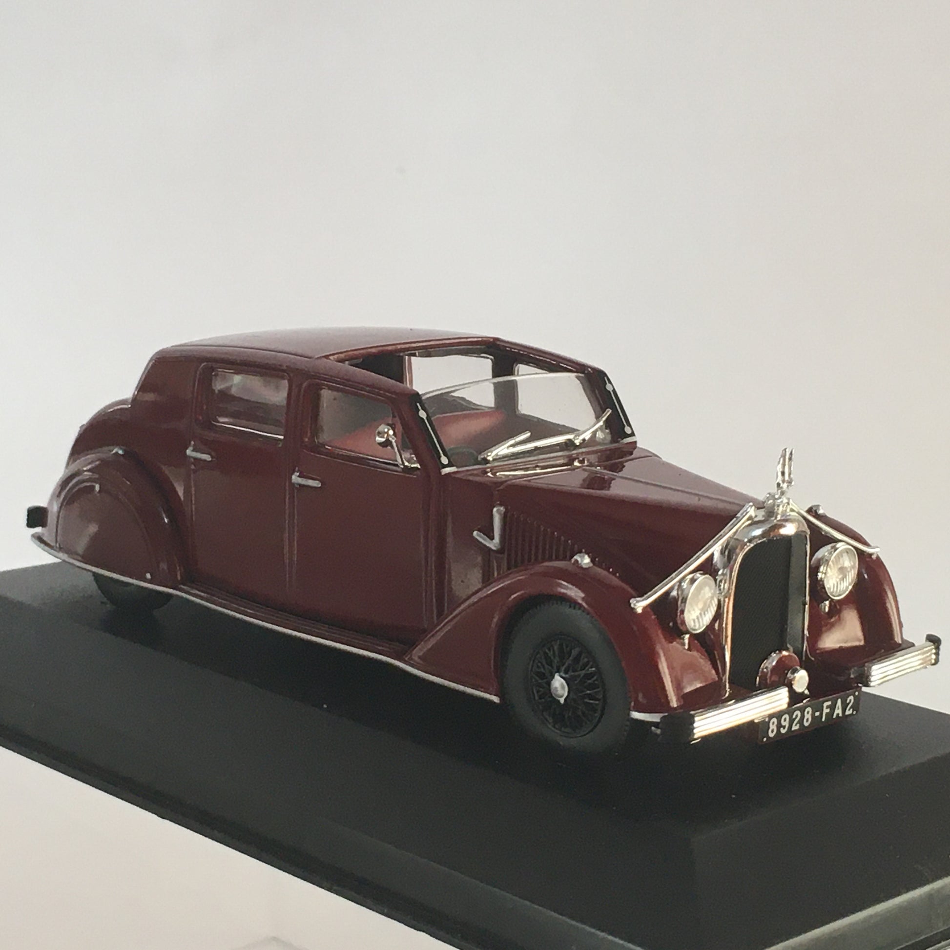 Altaya, Modellini in Metallo Pressofuso Peugeot 402 - Talbot Lago T1150SS - Voisin C28 Ambassador Scala 1:43 - Raggi's Collectibles' Automotive Art