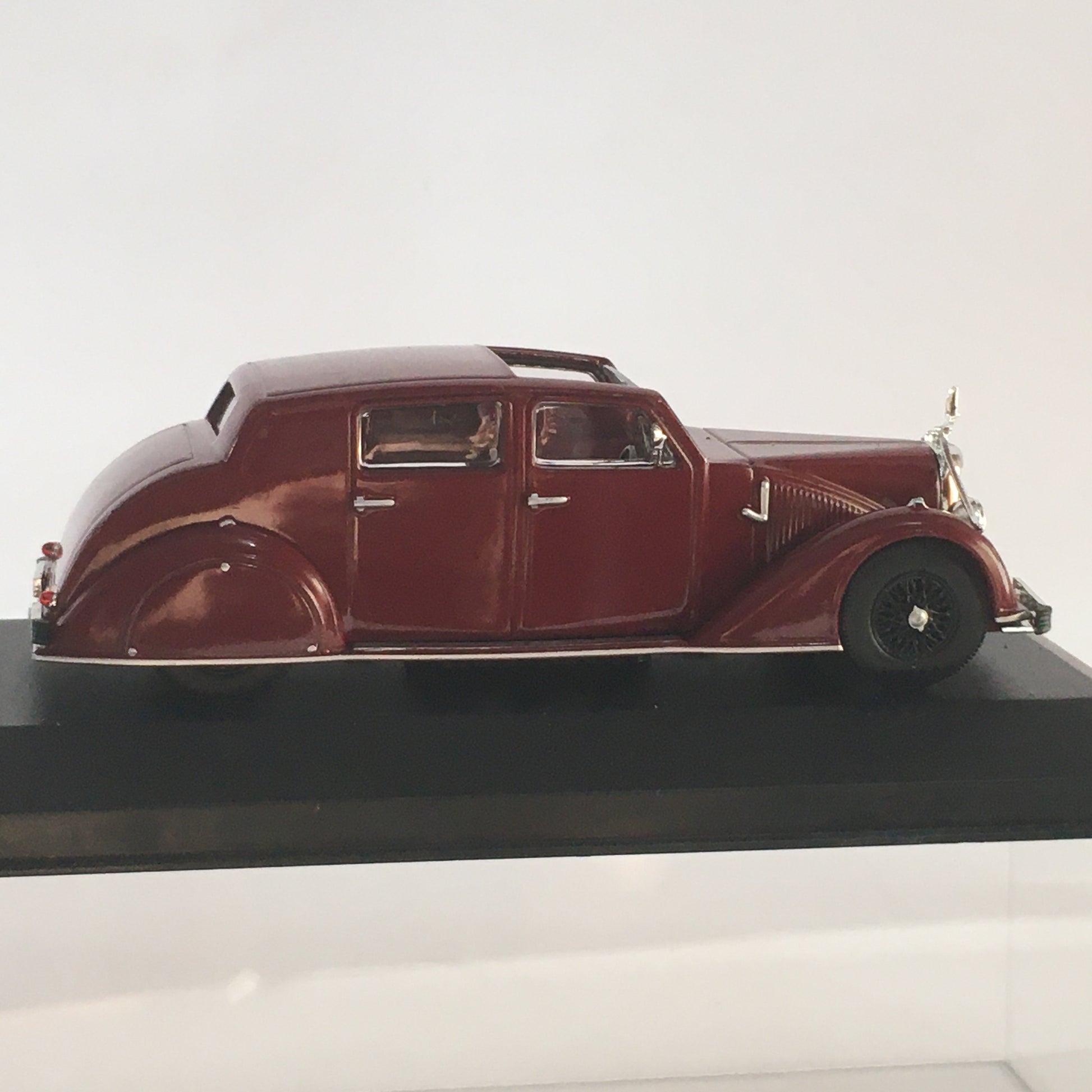 Altaya, Modellini in Metallo Pressofuso Peugeot 402 - Talbot Lago T1150SS - Voisin C28 Ambassador Scala 1:43 - Raggi's Collectibles' Automotive Art