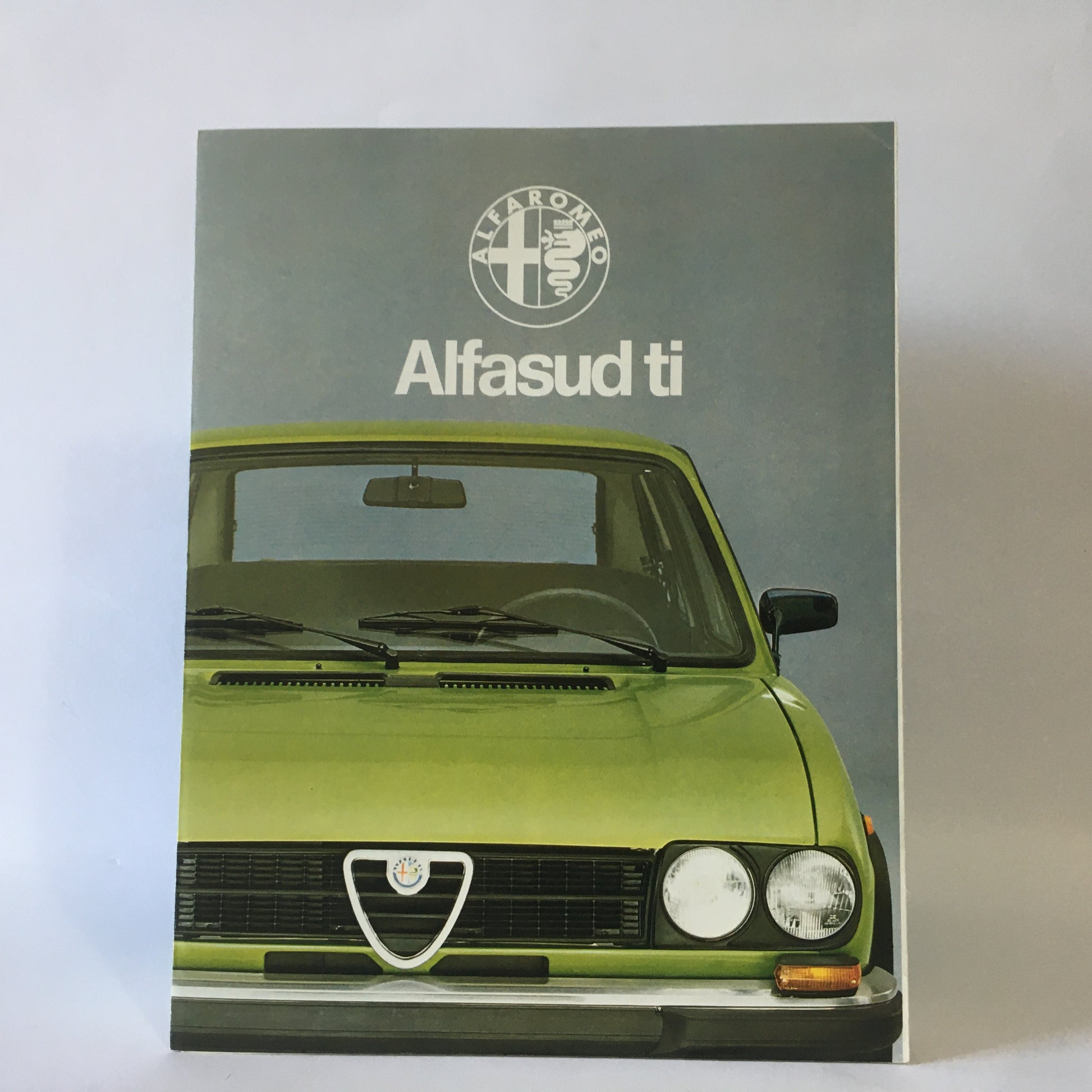 Alfa Romeo, Brochure Alfasud TI 1200 e Alfasud TI 1500, Anni '70, Lingua Inglese - Raggi's Collectibles' Automotive Art