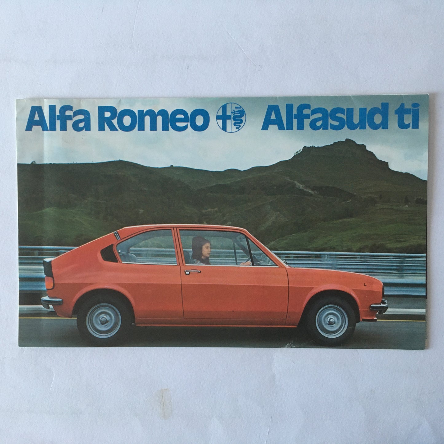 Alfa Romeo, Brochure Alfasud TI 1200 e Alfasud TI 1500, Anni '70, Lingua Inglese - Raggi's Collectibles' Automotive Art