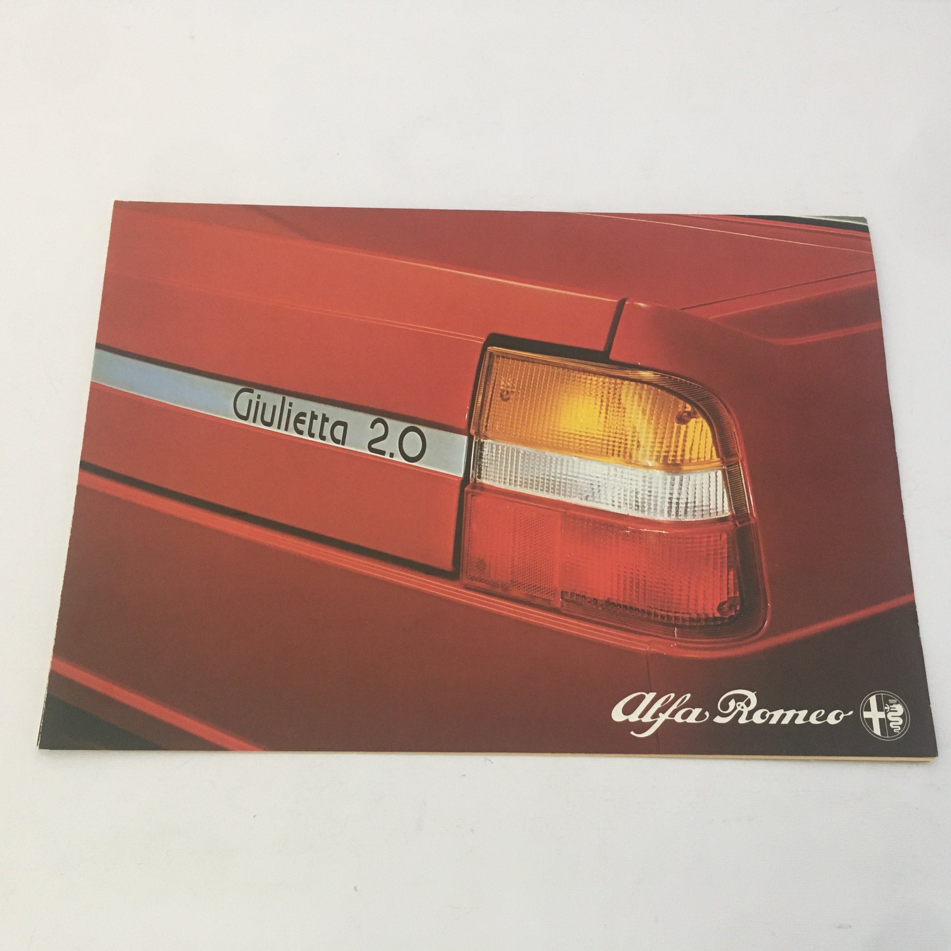 Alfa Romeo, Brochure Poster Giulietta 2.0, New Giulietta, Anni '70 '80, Lingua Inglese - Raggi's Collectibles' Automotive Art