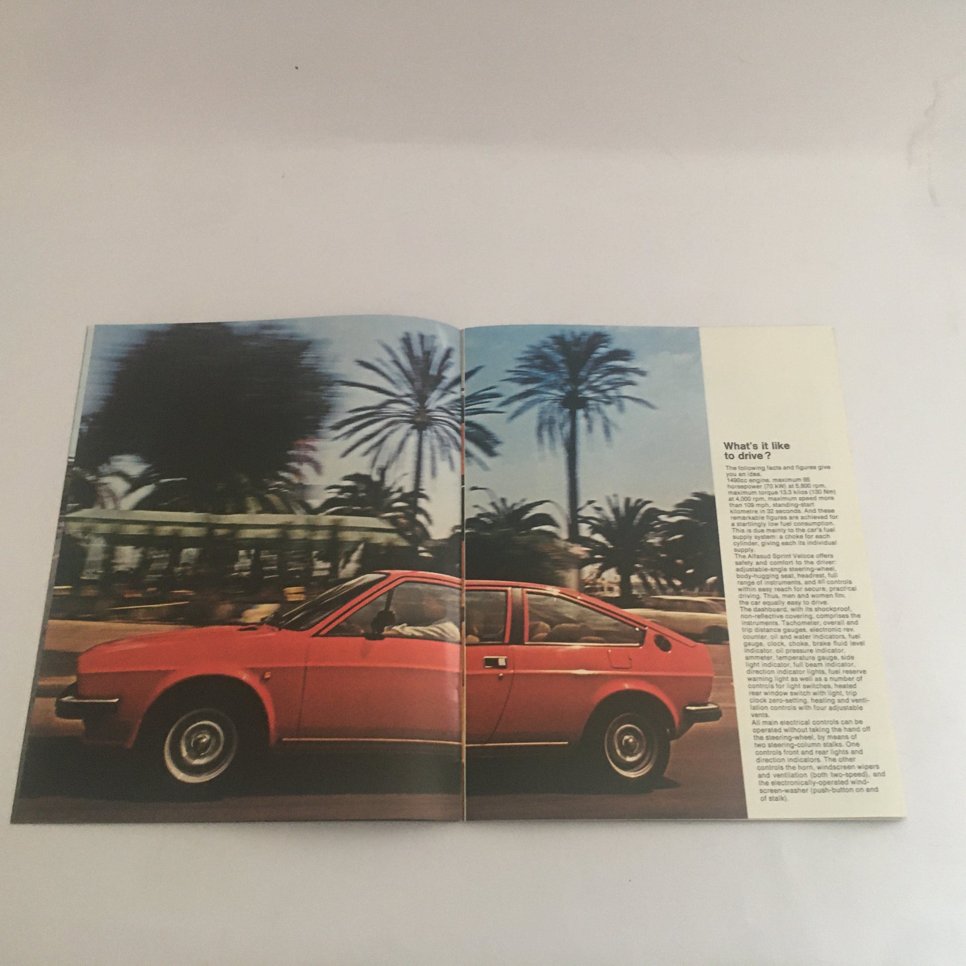 Alfa Romeo, Brochure Sprint Veloce 1.5 e Sprint, Alfa Romeo UK, Lingua Inglese, Anni '70 '80 - Raggi's Collectibles' Automotive Art