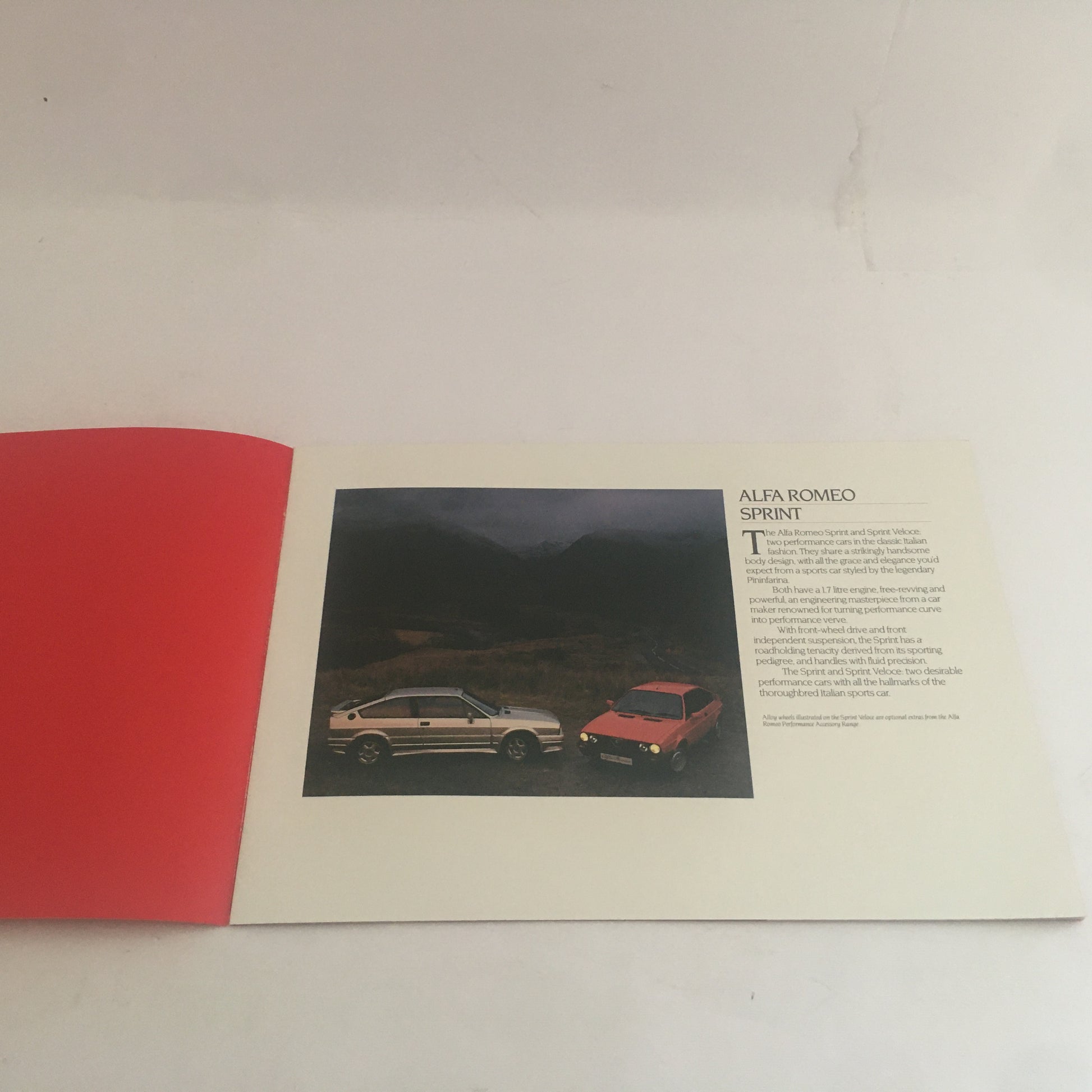 Alfa Romeo, Brochure Sprint Veloce 1.5 e Sprint, Alfa Romeo UK, Lingua Inglese, Anni '70 '80 - Raggi's Collectibles' Automotive Art