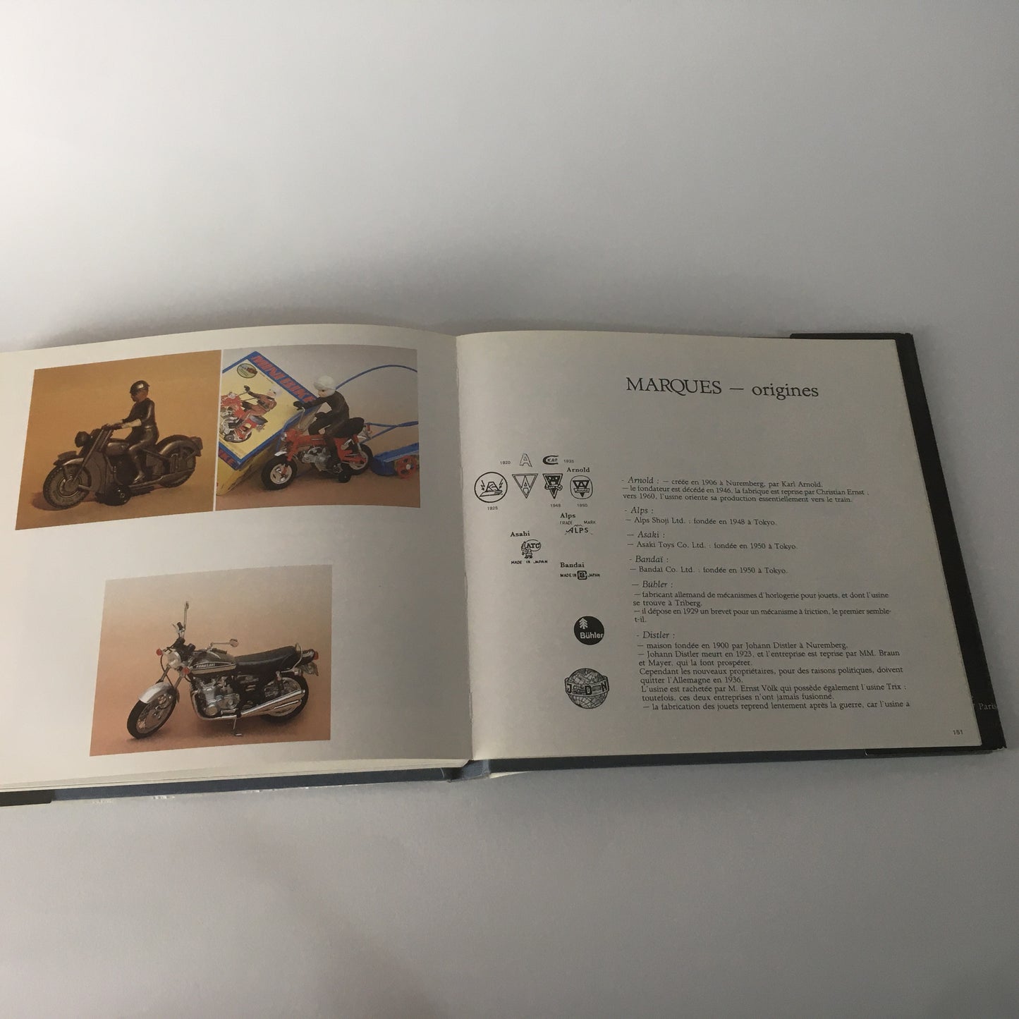 Book Motos-Jouets by F. Marchand for motorcycle models produced from 1895 to 1910