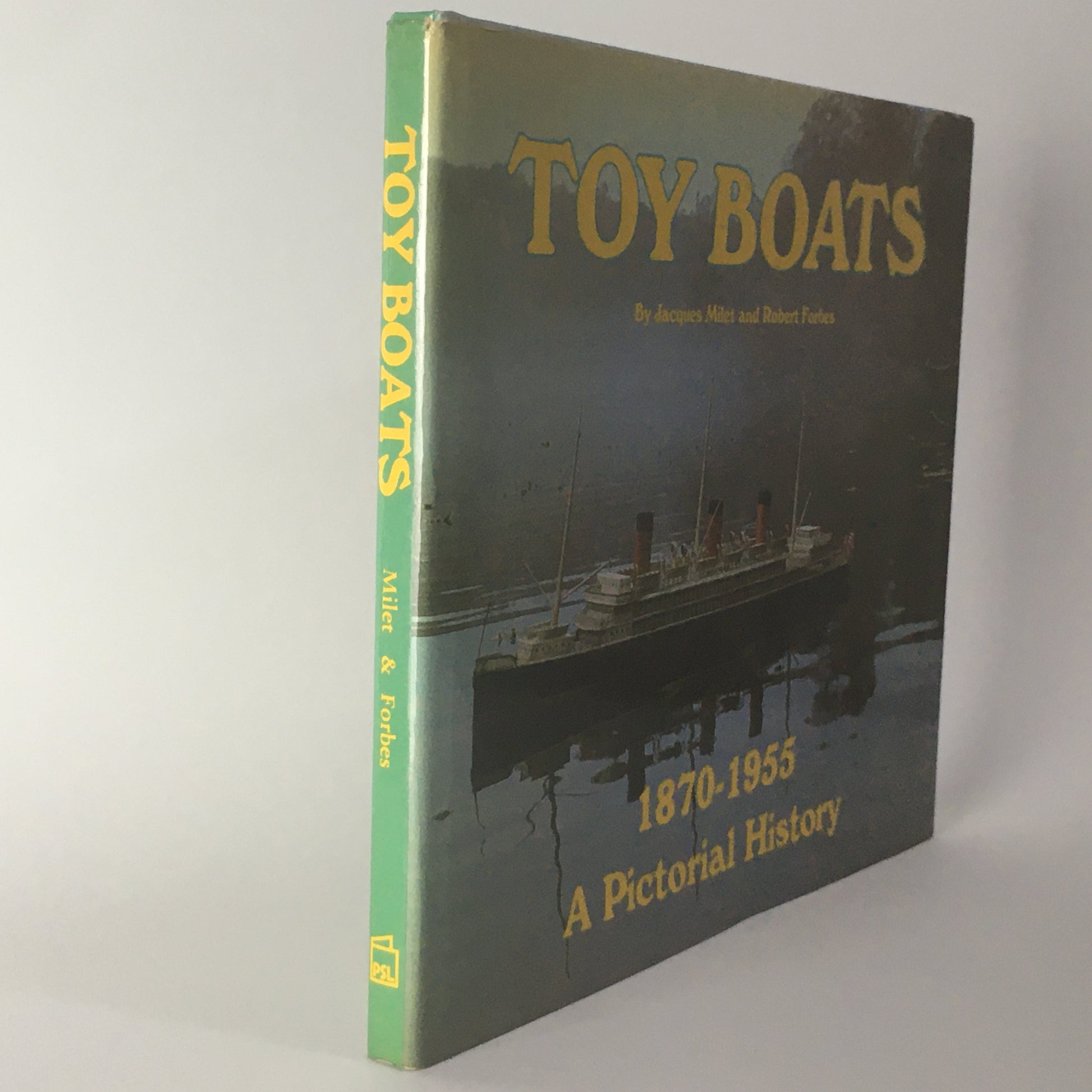 Libro Toy Boats 1870-1955 A Pictorial History by Jacques Milet and Robert Forbes ISBN 0850594197 - Raggi's Collectibles' Automotive Art