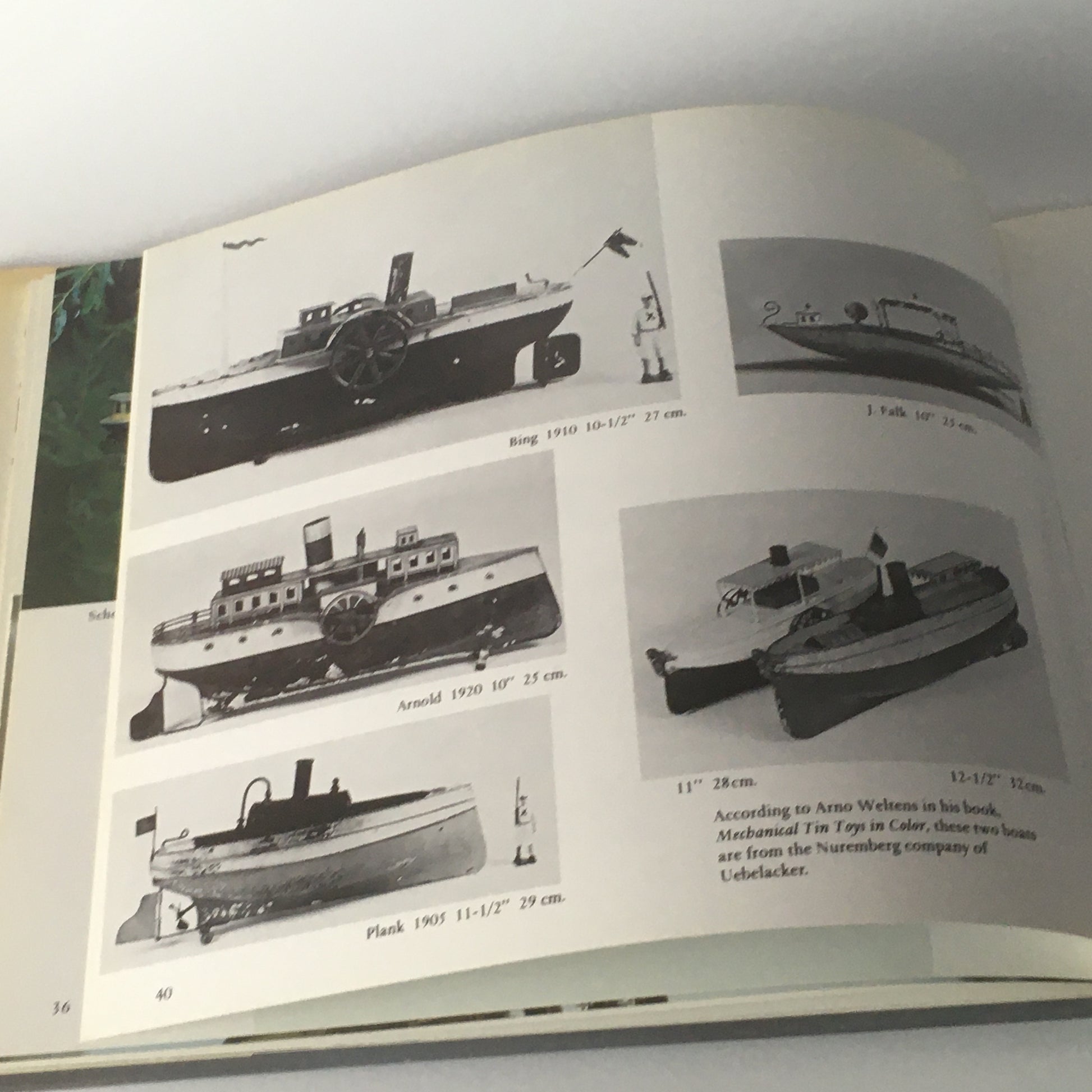 Libro Toy Boats 1870-1955 A Pictorial History by Jacques Milet and Robert Forbes ISBN 0850594197 - Raggi's Collectibles' Automotive Art