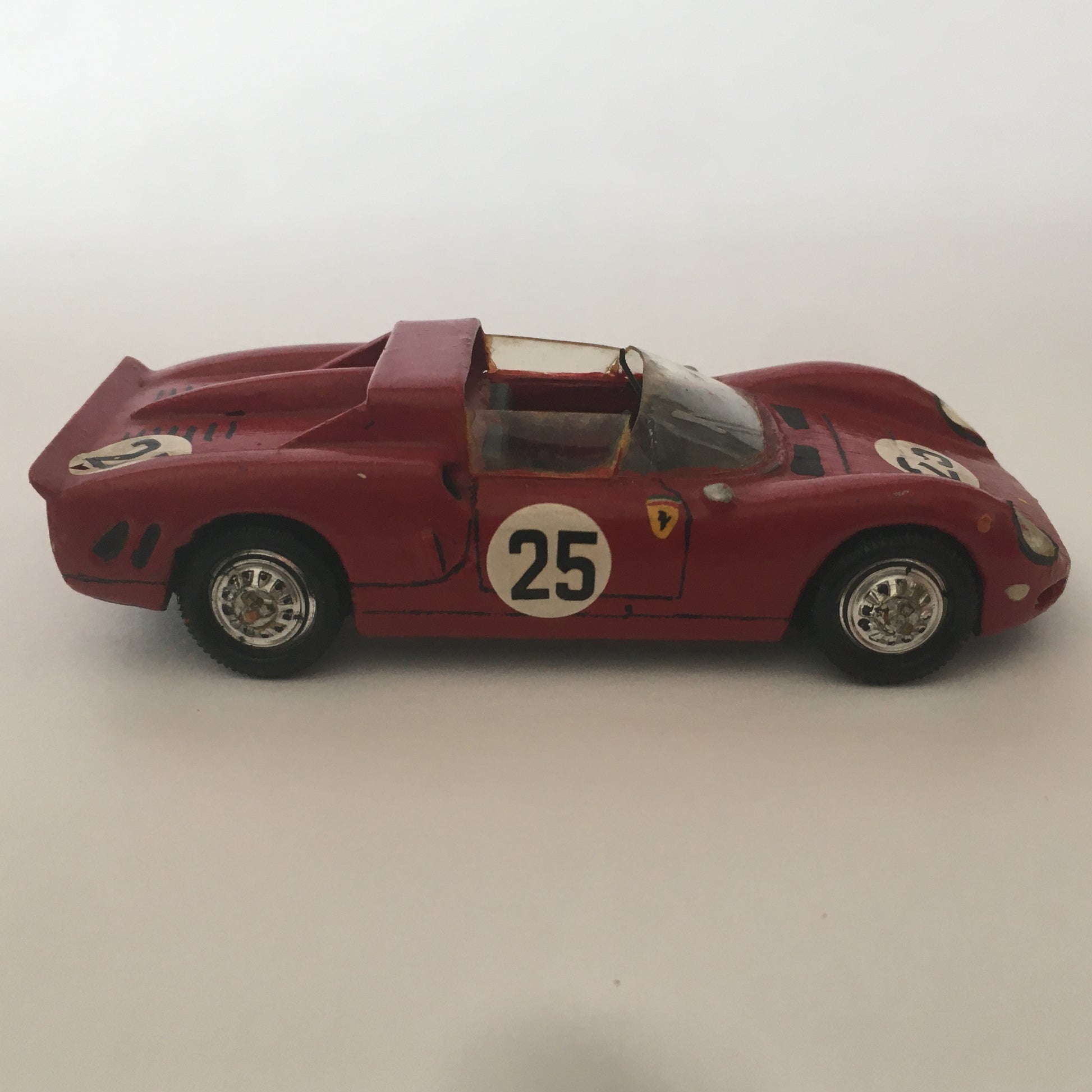 Ferrari, Modellino Artigianale in Legno RD Marmande Ferrari 330 P Numero di Serie 16 Anno 1966 Scala 1:43 - Raggi's Collectibles' Automotive Art